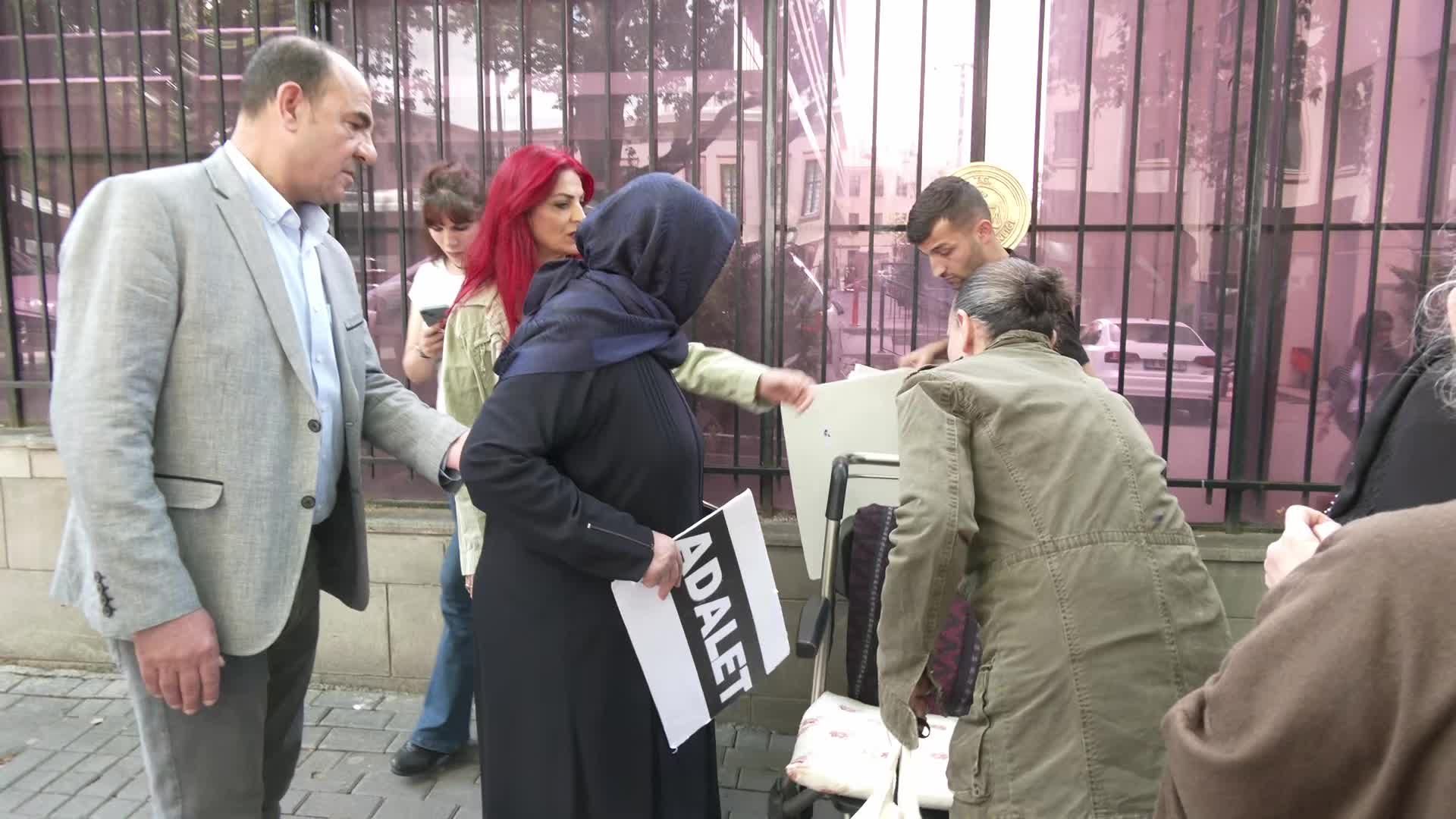 Gezi’nin yıl dönümünde Ethem Sarısülük’ün annesinden 118 gündür adalet nöbeti tutan Emine Şenyaşar'a destek