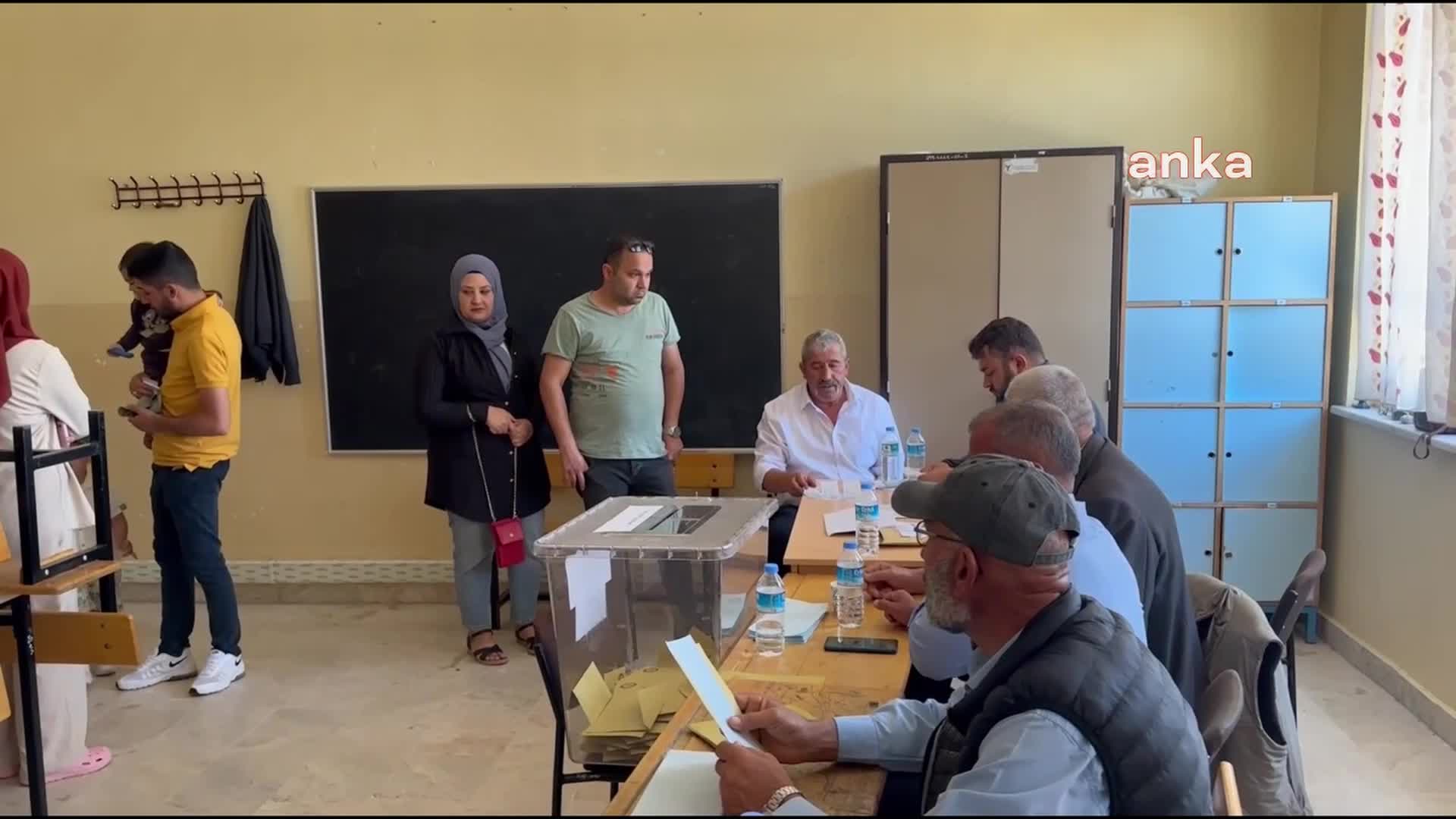 Aksaray Güzelyurt ve Sağlık'ta oy verme işlemi devam ediyor