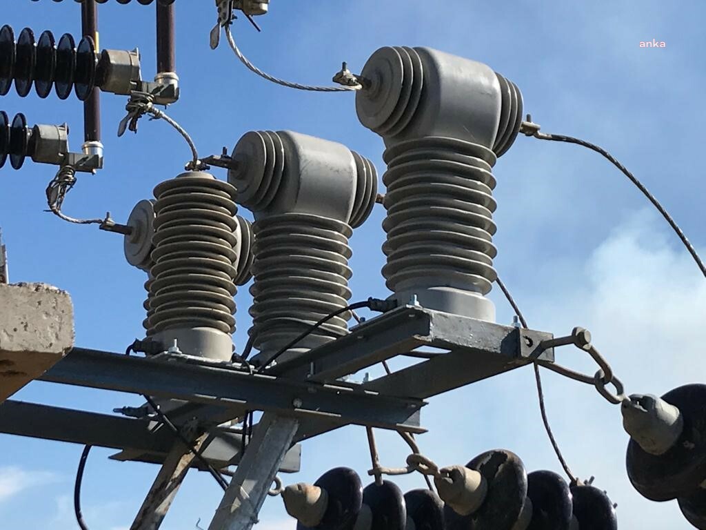 Dicle Elektrik Ar-Ge Merkezi’nde geliştirildi: Orta gerilim havai hatları için ölçüm ve haberleşme cihazı