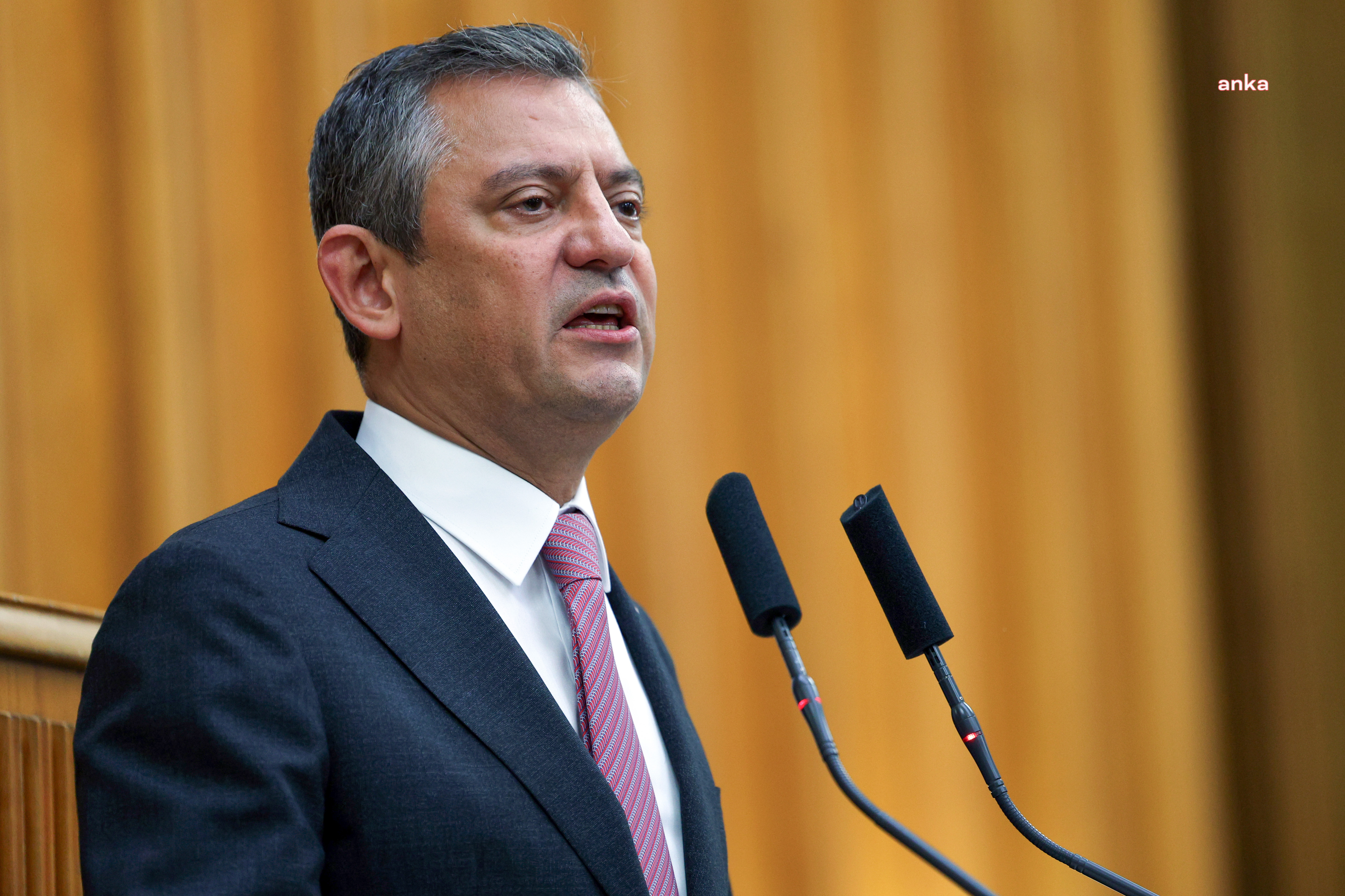 Özgür Özel: “Demokrasinin ve halk iradesinin yanında, kayyım anlayışının karşısındayız”