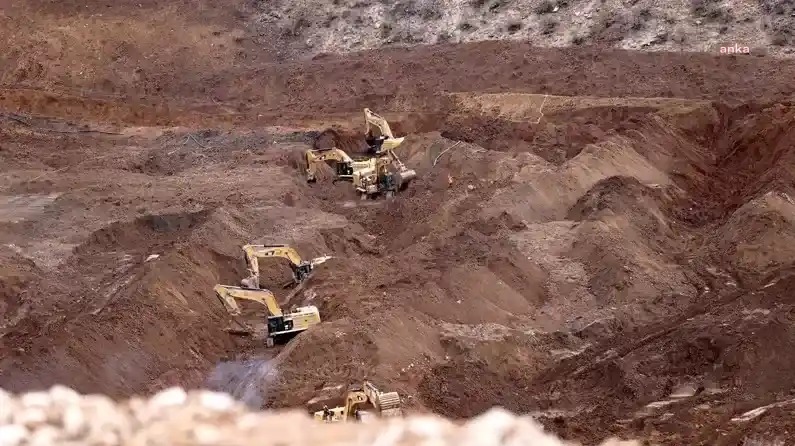 İliç’te göçük altında kalan bir işçiye daha ulaşıldı