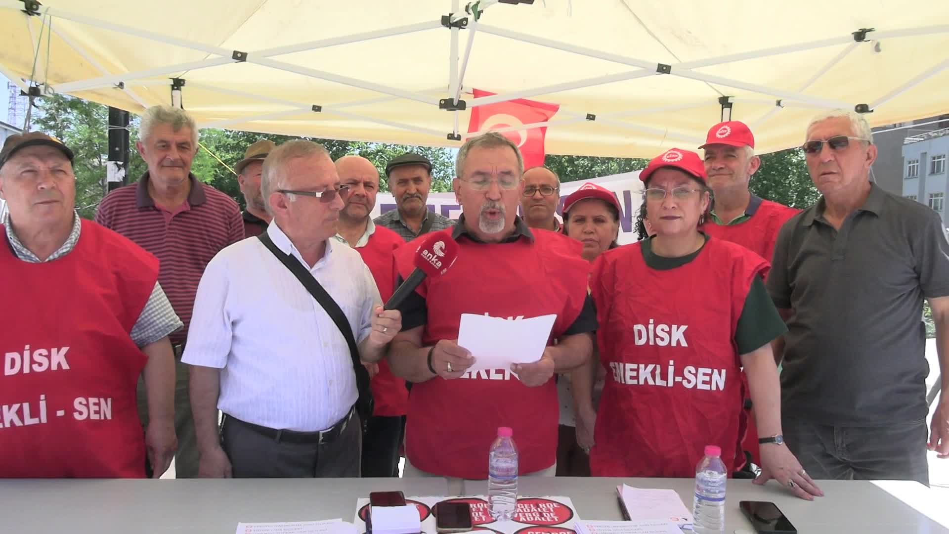 Emekliler Bilecik’te eylem yaptı... "Doktorun reçete ettiği ilaçları bile alamıyoruz"