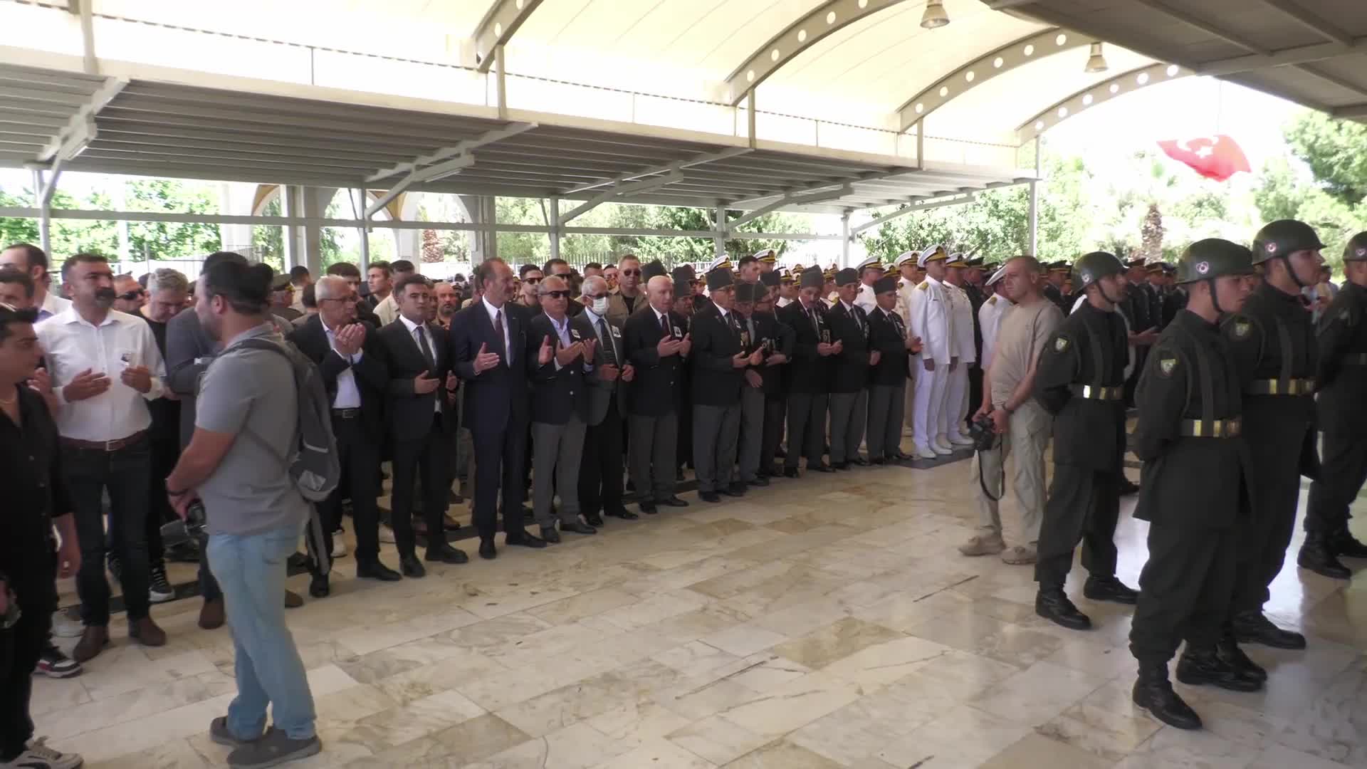 Şehit Albay Uğur Yıldız İzmir’de son yolculuğuna uğurlandı