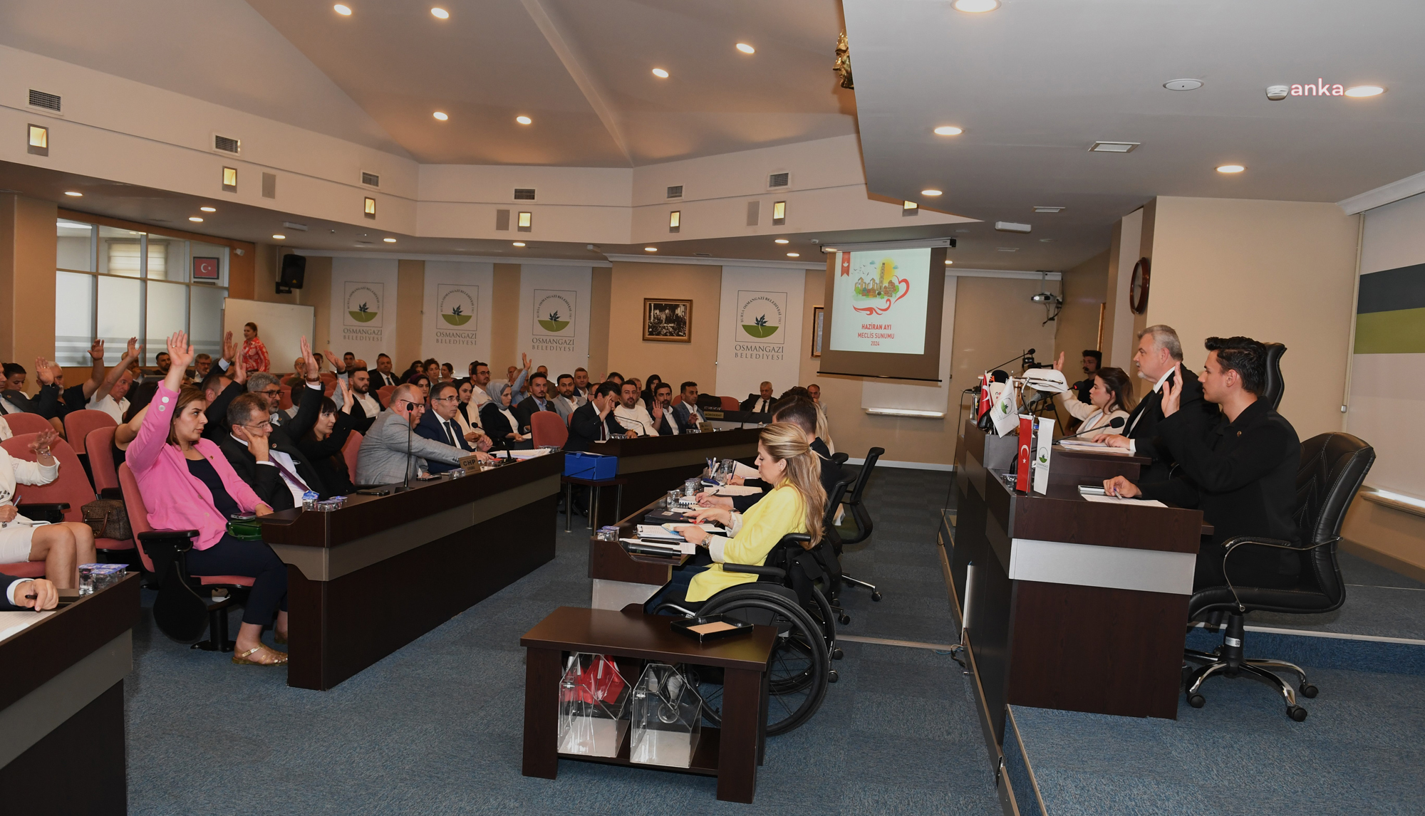 Osmangazi Belediye Meclisi toplantısı ilk kez canlı yayınlandı