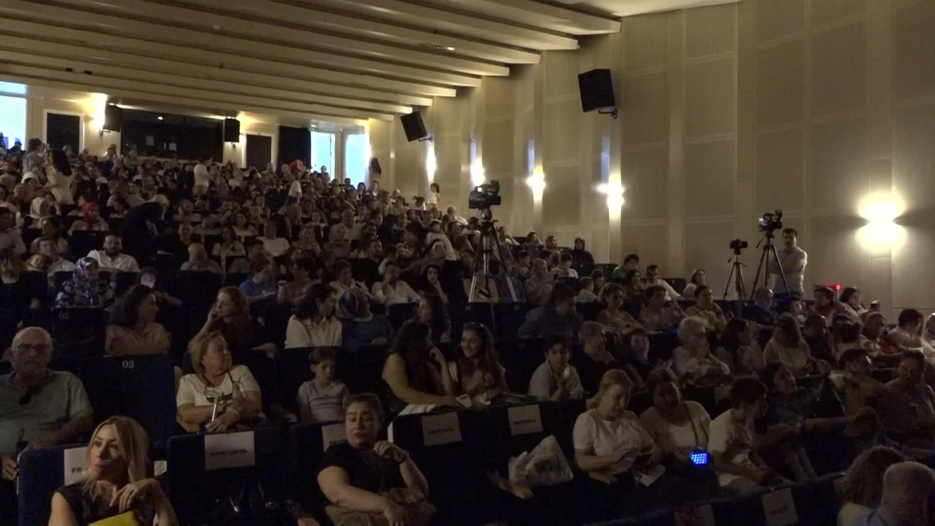 Çankaya Belediyesi çocuk birimlerinden 'İlk Sahnem' gösterisi