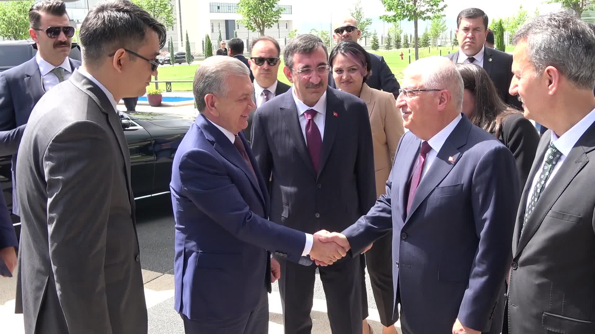 Özbekistan Cumhurbaşkanı Mirziyoyev, TUSAŞ tesislerini ziyaret etti