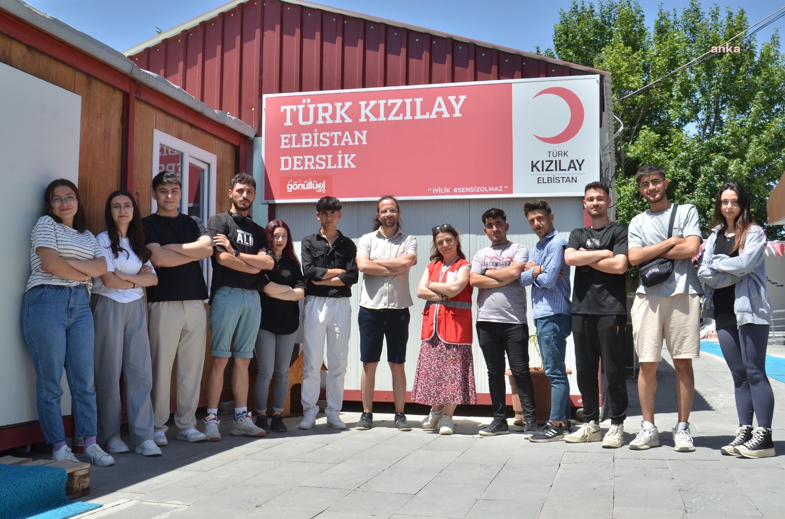Afetzede Öğrenciler YKS’ye Kızılay Kütüphanesi’nde Hazırlandı
