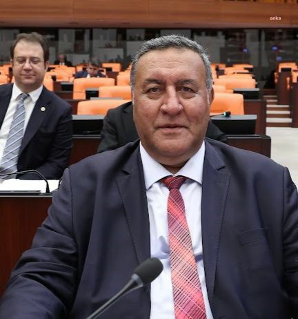 Ömer Fethi Gürer: "Her geçen gün bankalara borçlanma artıyor, icra takibindeki borçlar 211 milyar TL'ye yükseldi"