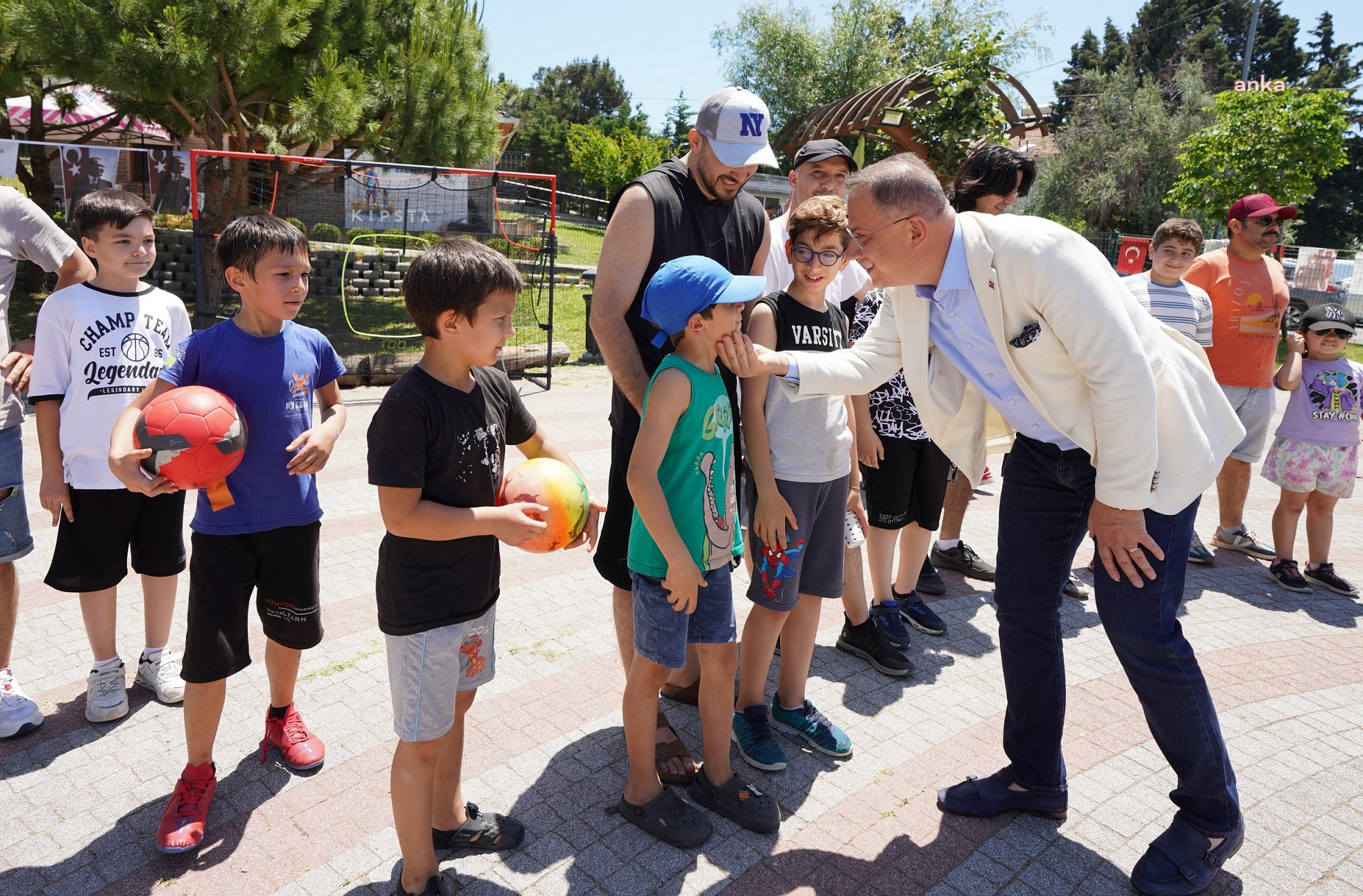 Beylikdüzü Belediyesi “Baba Çocuk Kampı” düzenledi