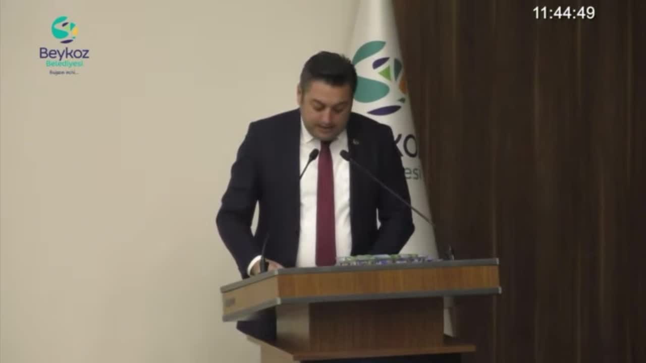 Beykoz Belediye Meclisi üyesi Burak Korkmaz: “Bakana Ankara'dan evine gitmek için kısa mesafede Kayseri'ye bile uçak var da Riva Deresi'nin ıslahında bütçe yok mu”