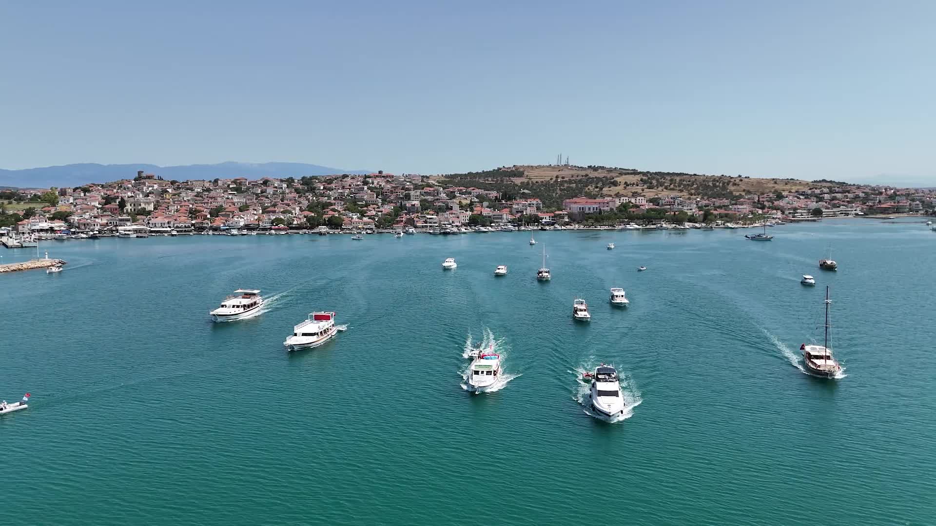 Ayvalık'ın adalarında büyük temizlik