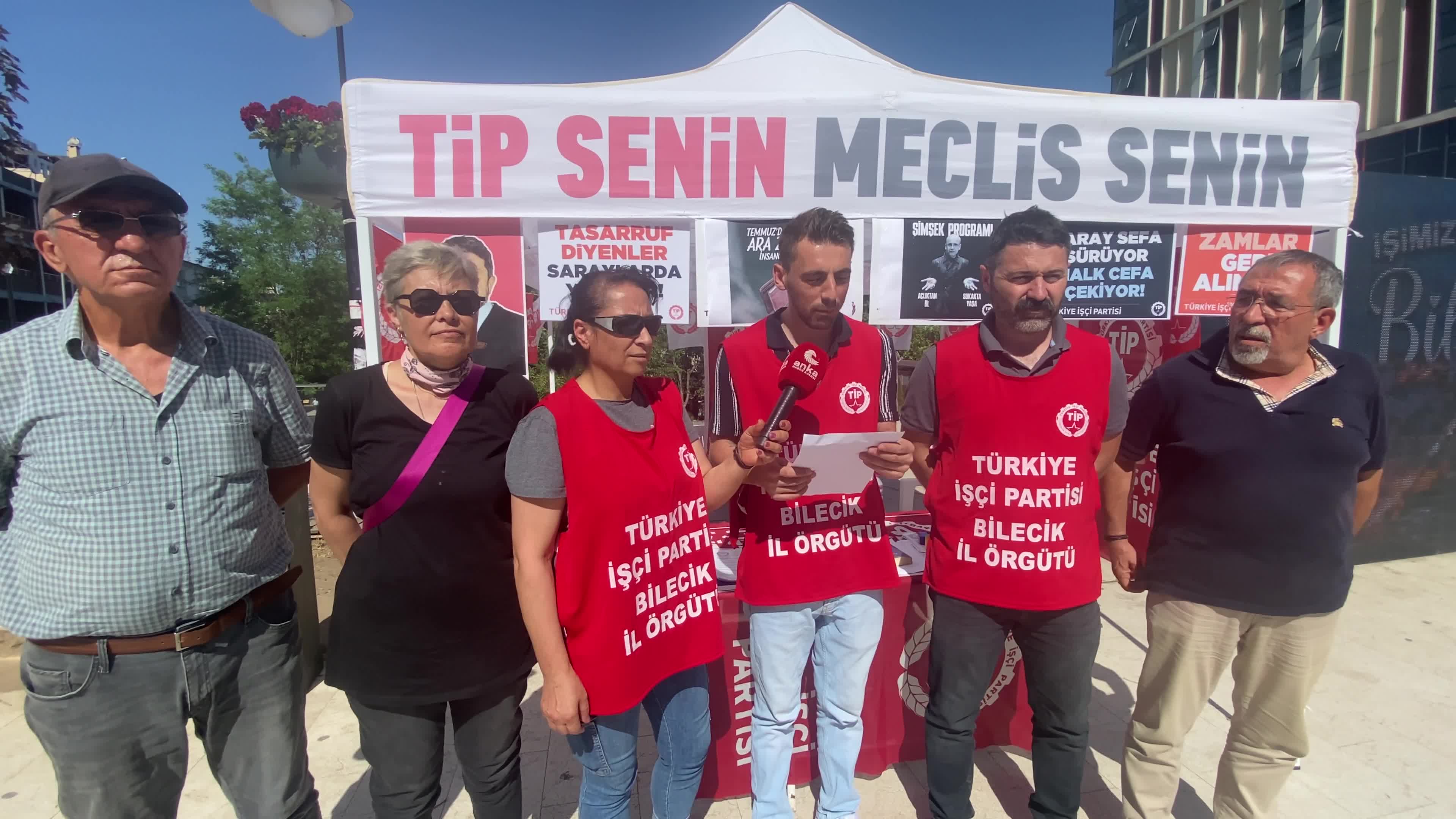 TİP üyeleri, Bilecik'te asgari ücrete zam talebinde bulundu