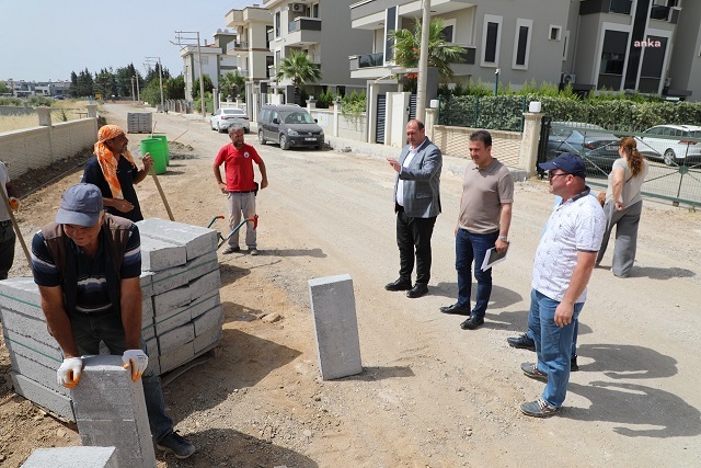 Menderes Belediye Başkanı Çiçek, sahada denetimde