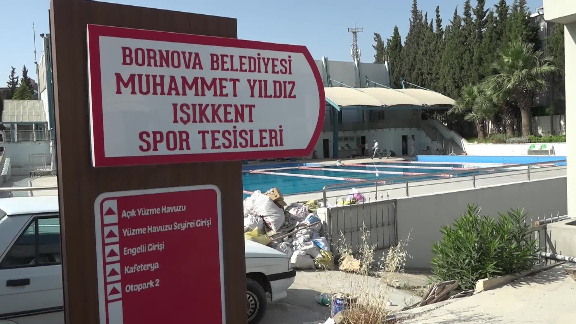 Bornova'da muhtarlardan Başkan Eşki’ye teşekkür