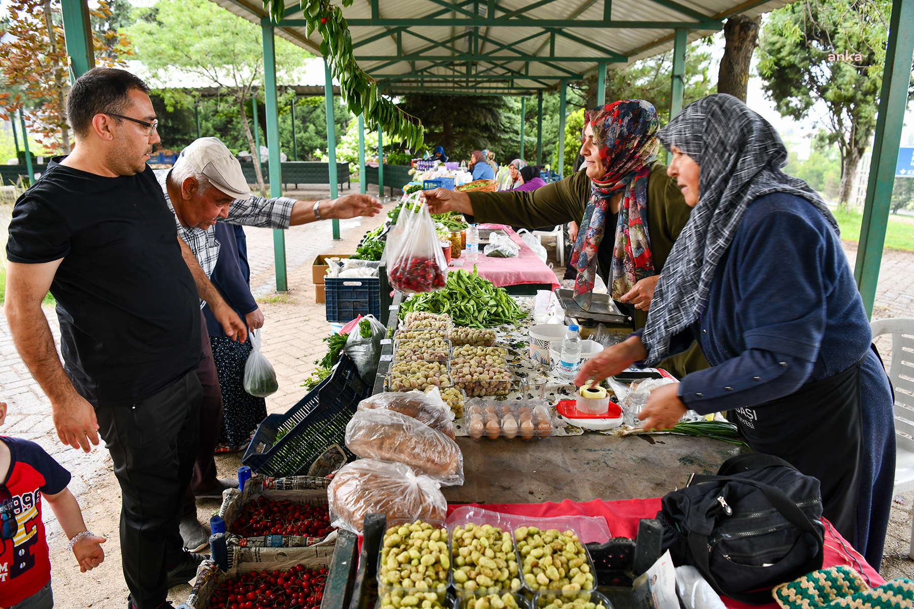 Tepebaşı Belediyesi'nden üreten kadınlara destek