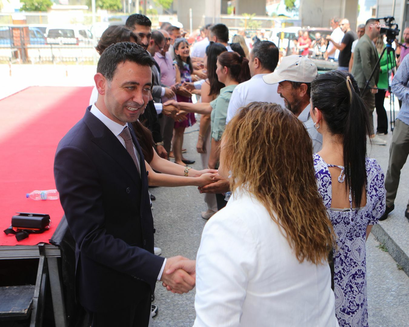 Bayraklı Belediye Başkanı Önal, belediye personeliyle bayramlaştı