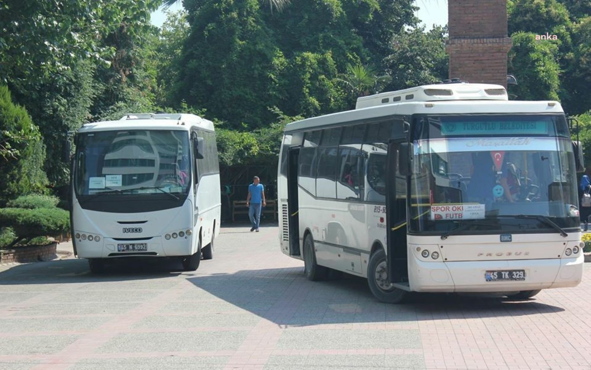 Turgutlu Belediyesi'nden bayram öncesinde kabristanlara ücretsiz servis