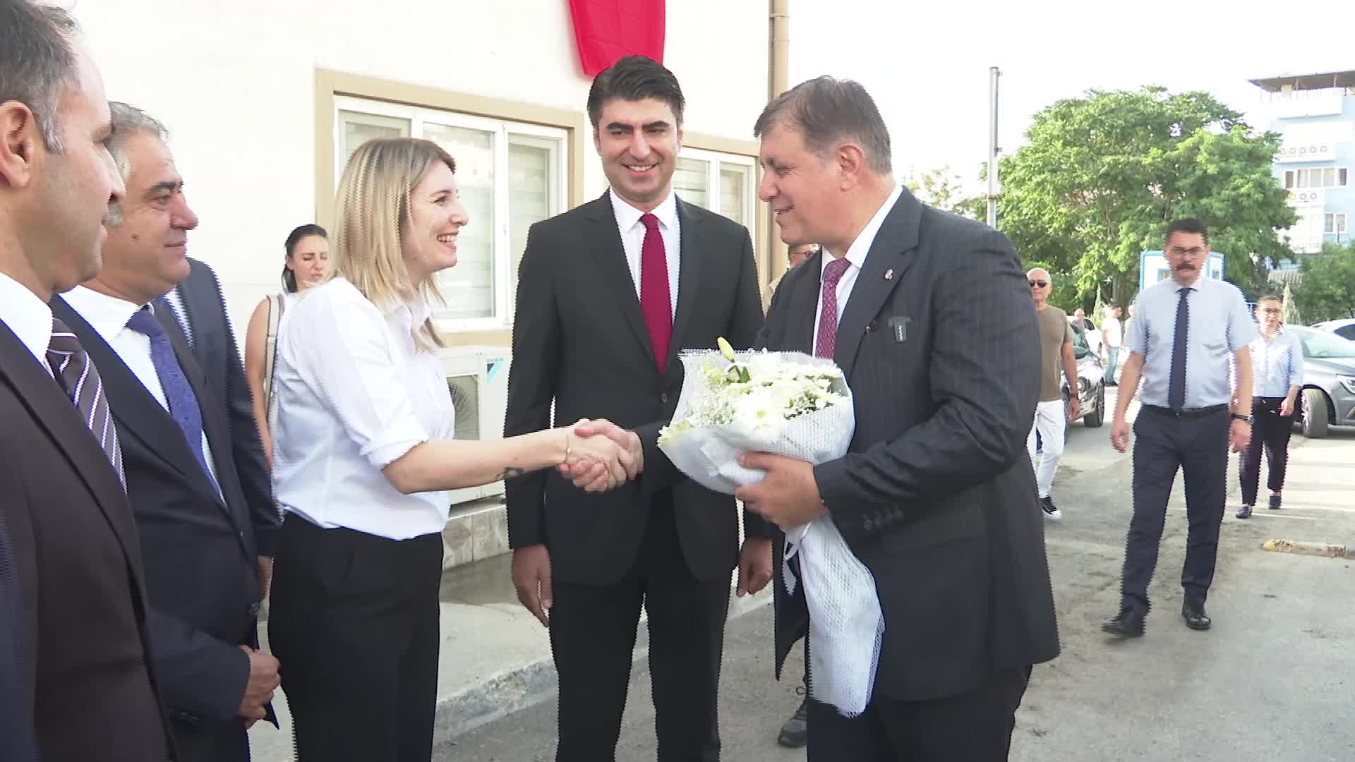 Başkan Tugay’ın bayramlaşmada ikinci durağı İZSU oldu