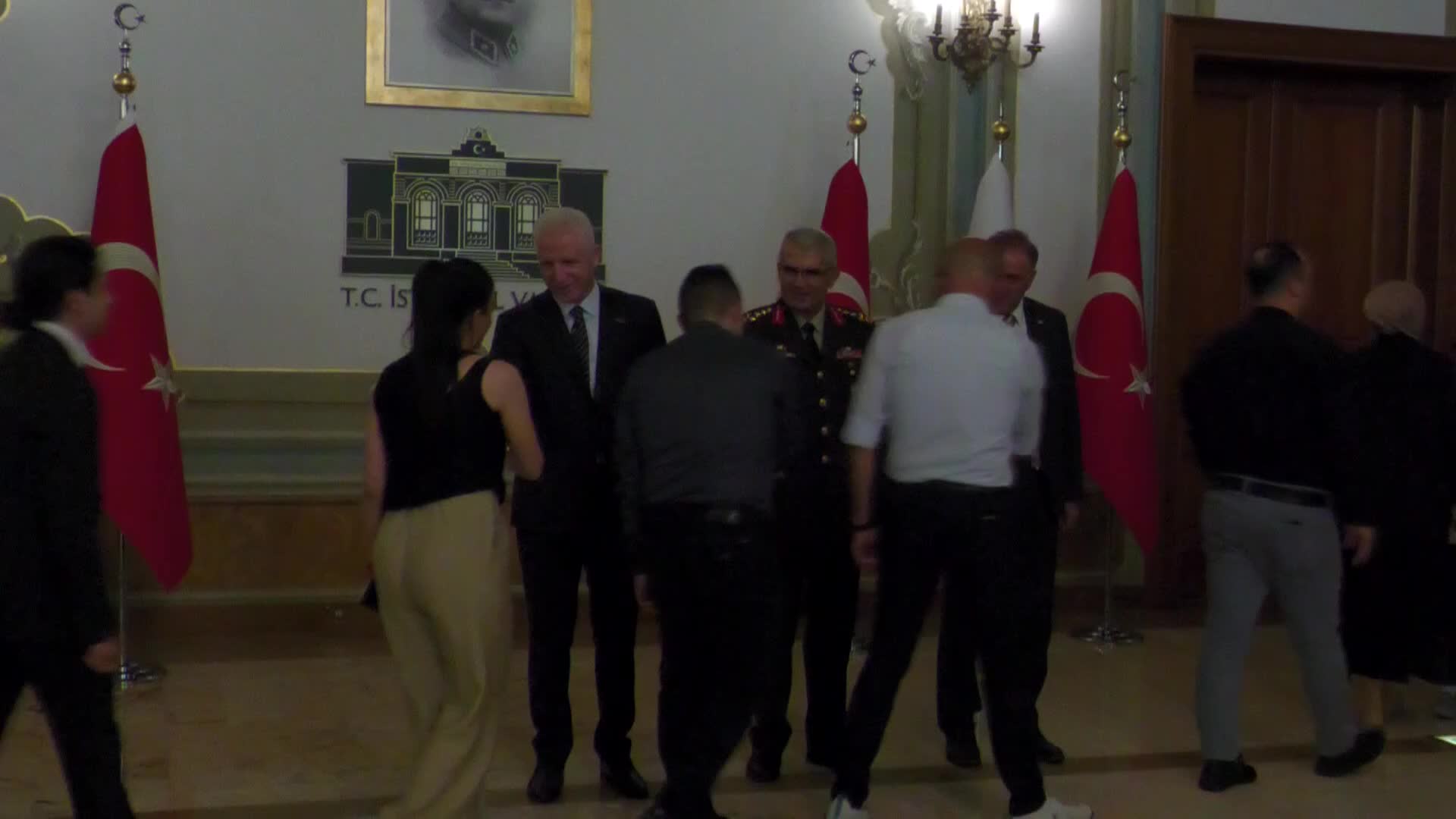 İstanbul Valiliği’nde bayramlaşma programı düzenlendi