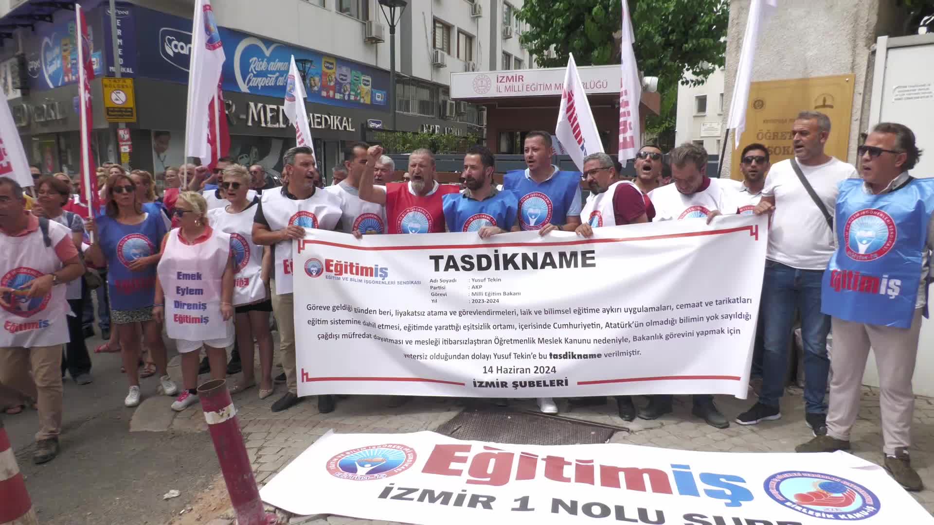 Eğitim İş İzmir Şubelerinden Bakan Tekin'e 'Tasdiknameli' tepki