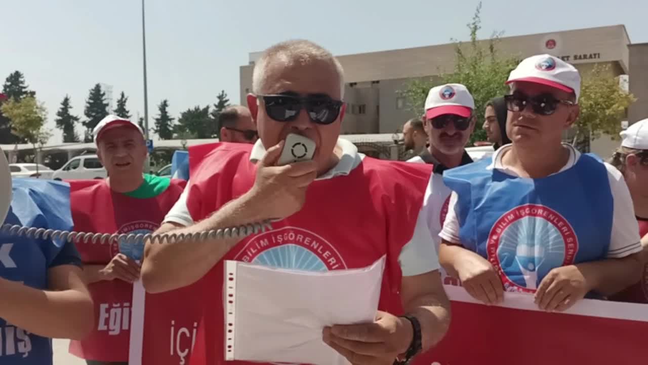 Eğitim-İş Osmaniye Şube Başkanı Adem Yücel: "İktidar; eğitim sistemimizi gericileştirdi, niteliksizleştirdi"