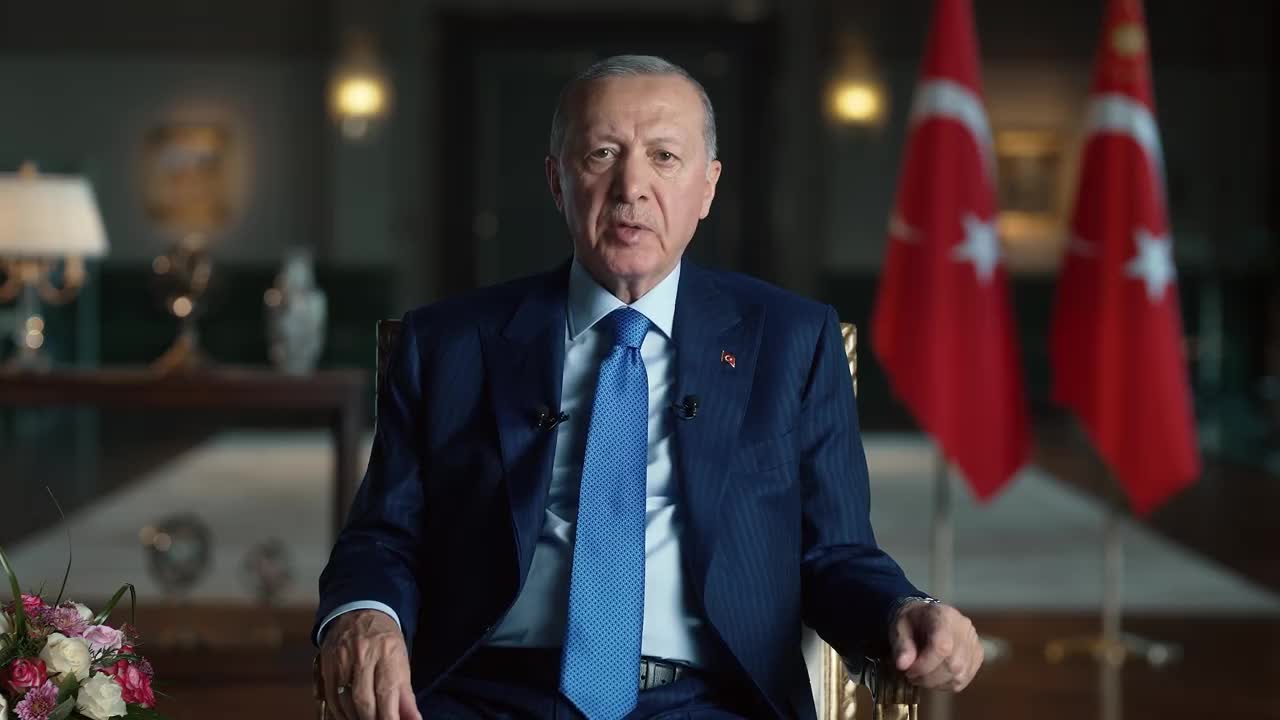 Cumhurbaşkanı Erdoğan'ın bayram mesajı: "Siyasette oluşan yumuşama iklimi milletimizin tekrar kucaklamasına katkı sağlıyor"