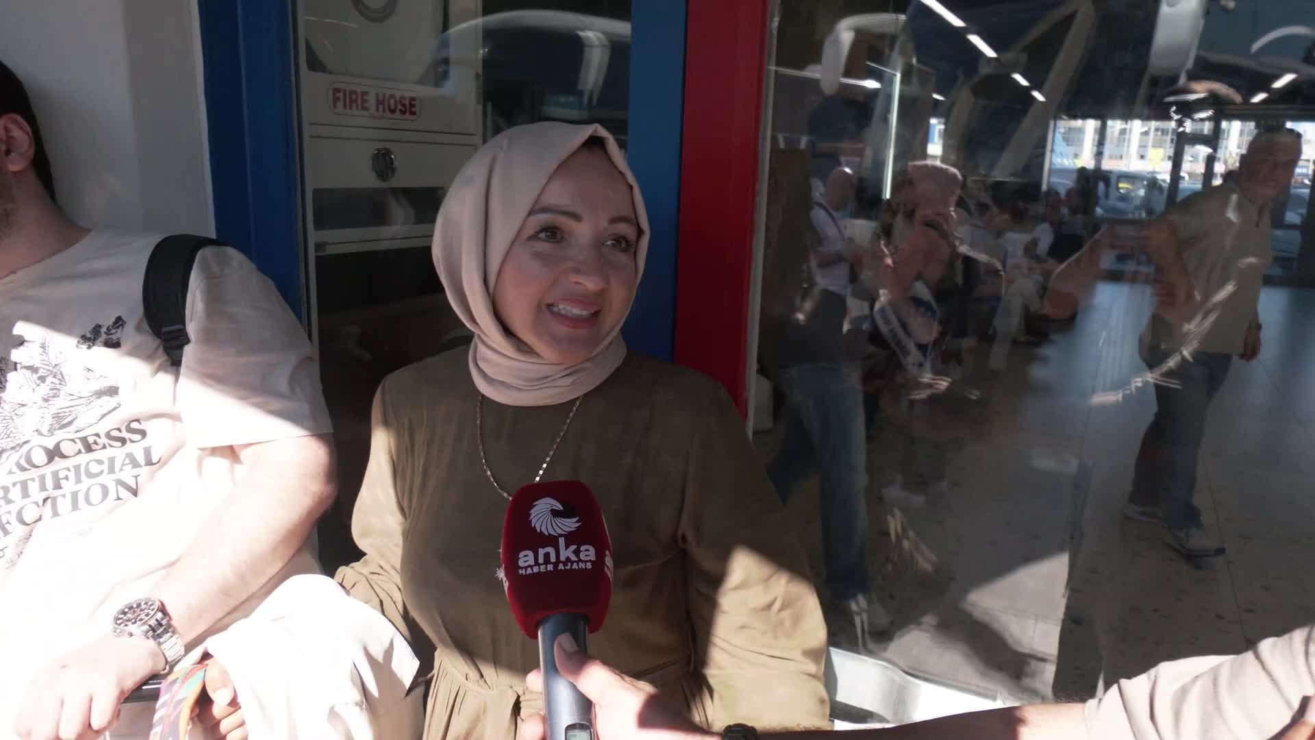 Esenler Otogarı'nda seferlerde gecikme ve bilet fiyatları isyanı: "3 bin lira emekli ikramiyesi sadece yol parası... Ne yiyip ne içeceğim?"