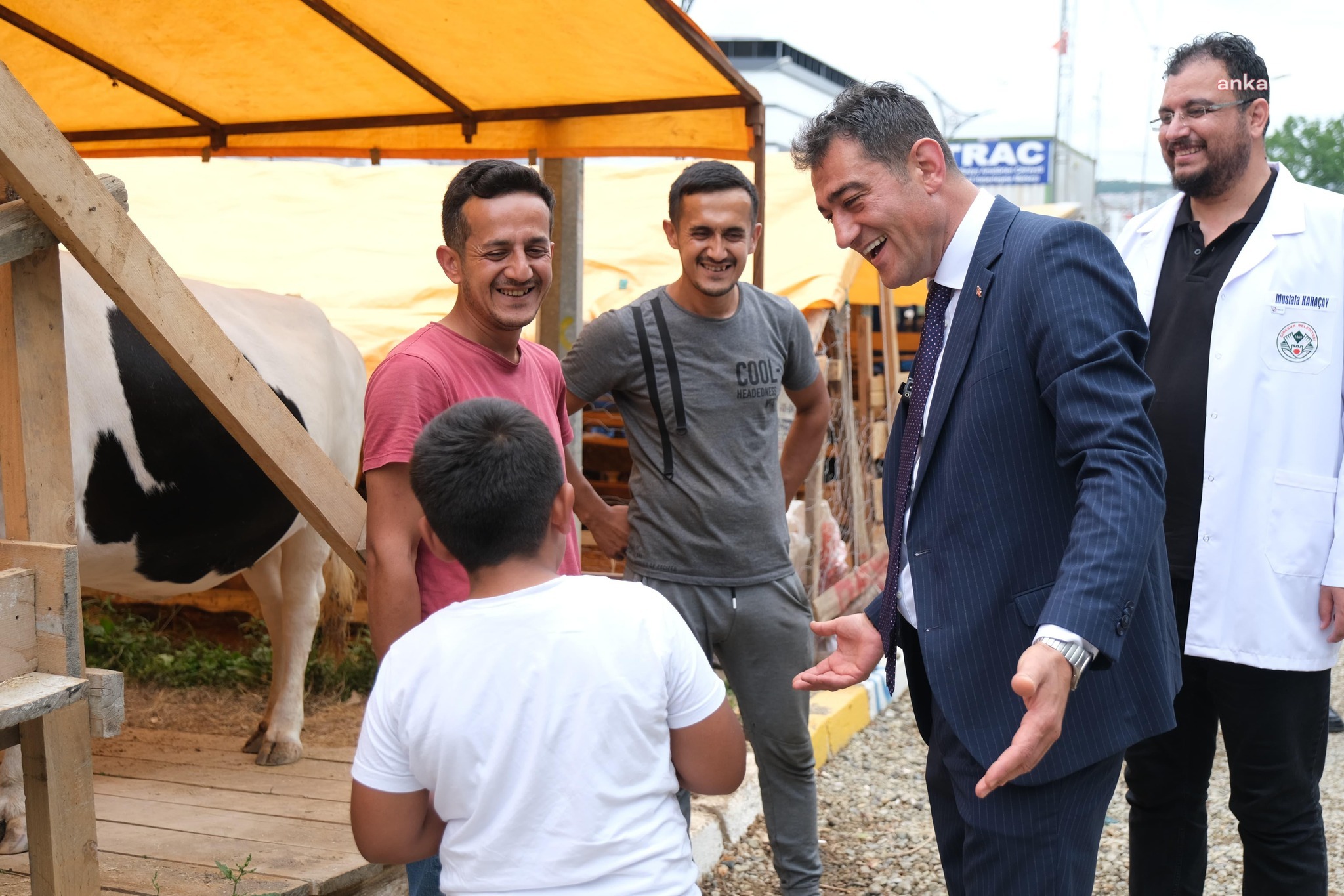 Giresun Belediye Başkanı Köse'den kurban satış yerinde inceleme