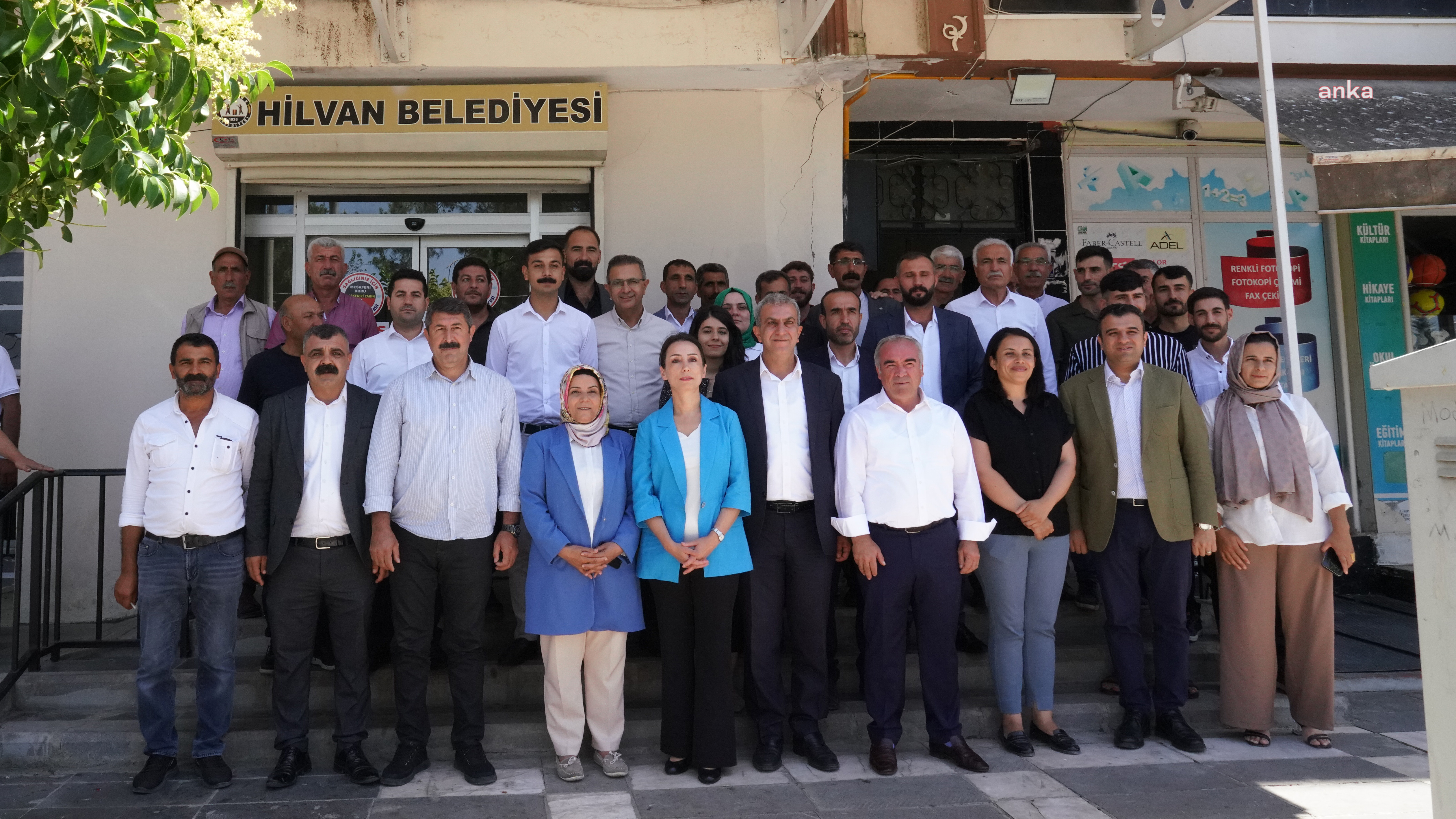 DEM Parti Eş Genel Başkanları Ağrı ve Şanlıurfa’da bayramlaştı