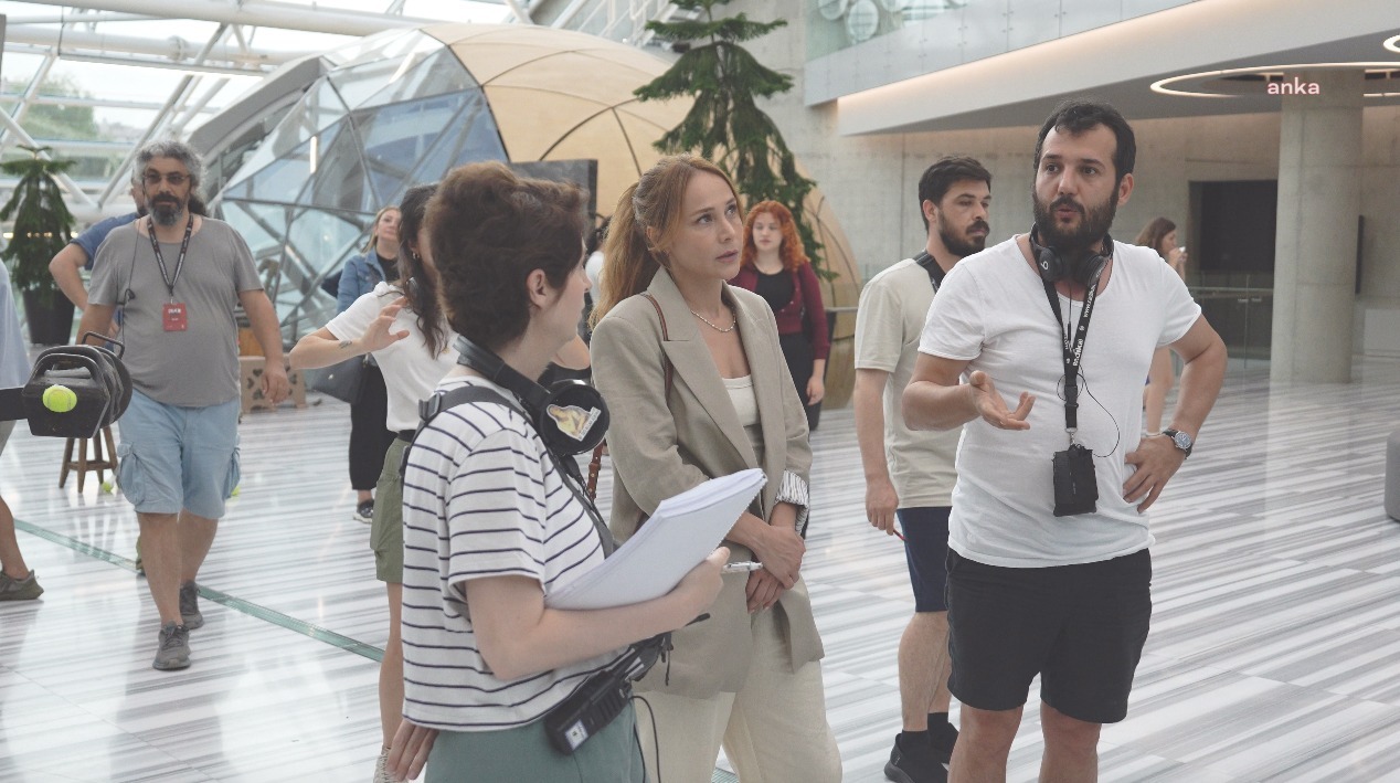 Melisa Sözen, Cengiz Bozkurt ve Burçin Terzioğlu'nun rol aldığı 'Chaplin Dörtlüsü' filminin çekimlerine başlandı
