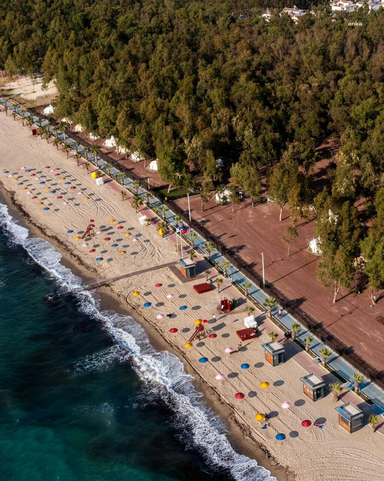 Kuşadası'nda bayram tatilinin gözdesi 'Ada Camping' oldu