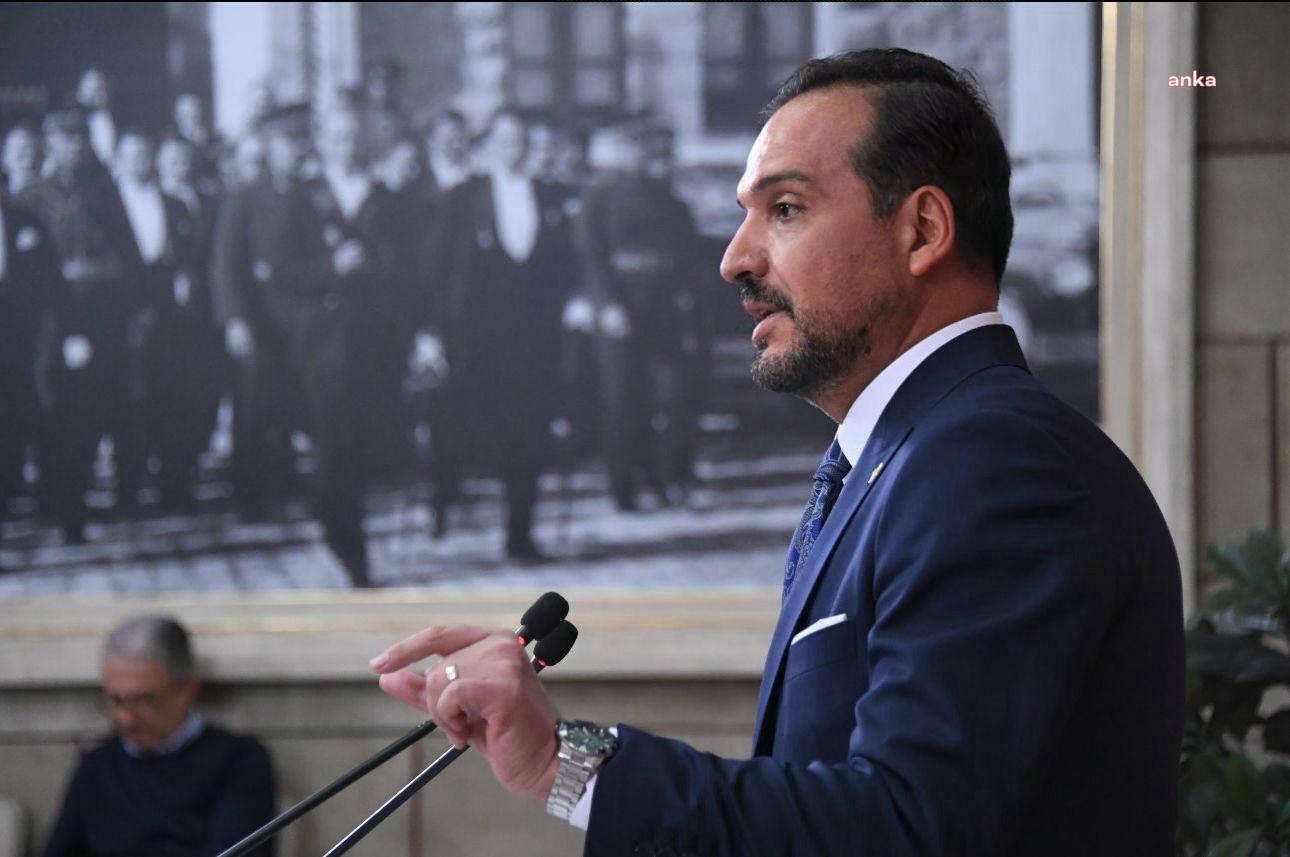 Kürşad Zorlu, Fener Rum Patriği Bartholomeos'un Ekümenik unvanı ile Ukrayna Barış Konferansı'na katılmasına tepki gösterdi
