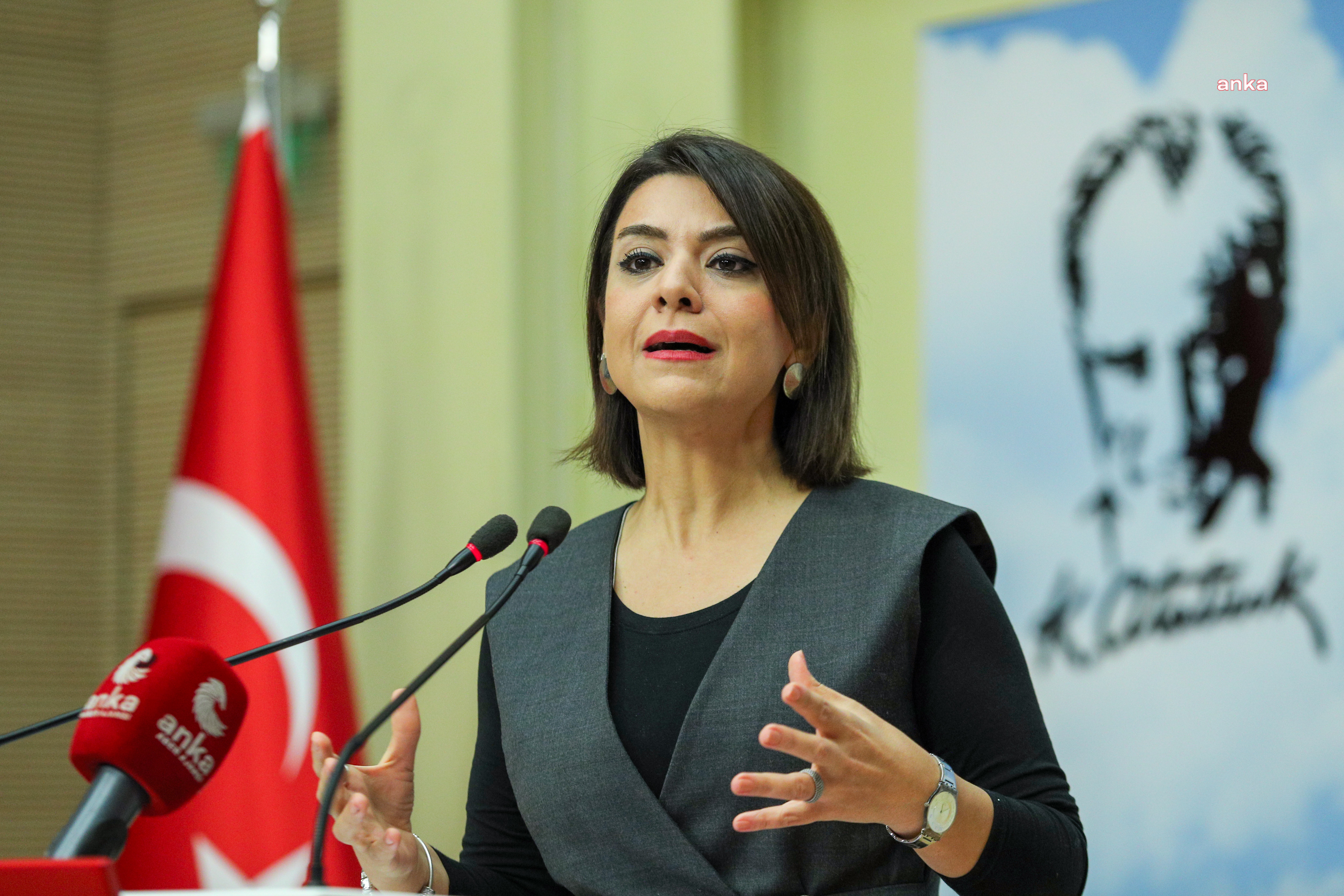 Gamze Taşcıer'den asgari ücrete ara zam talebi: "Milyonlarca emekçi için bugünkü asgari ücret, yutkunmalarını imkânsızlaştıran bir düğüm haline gelmiştir"