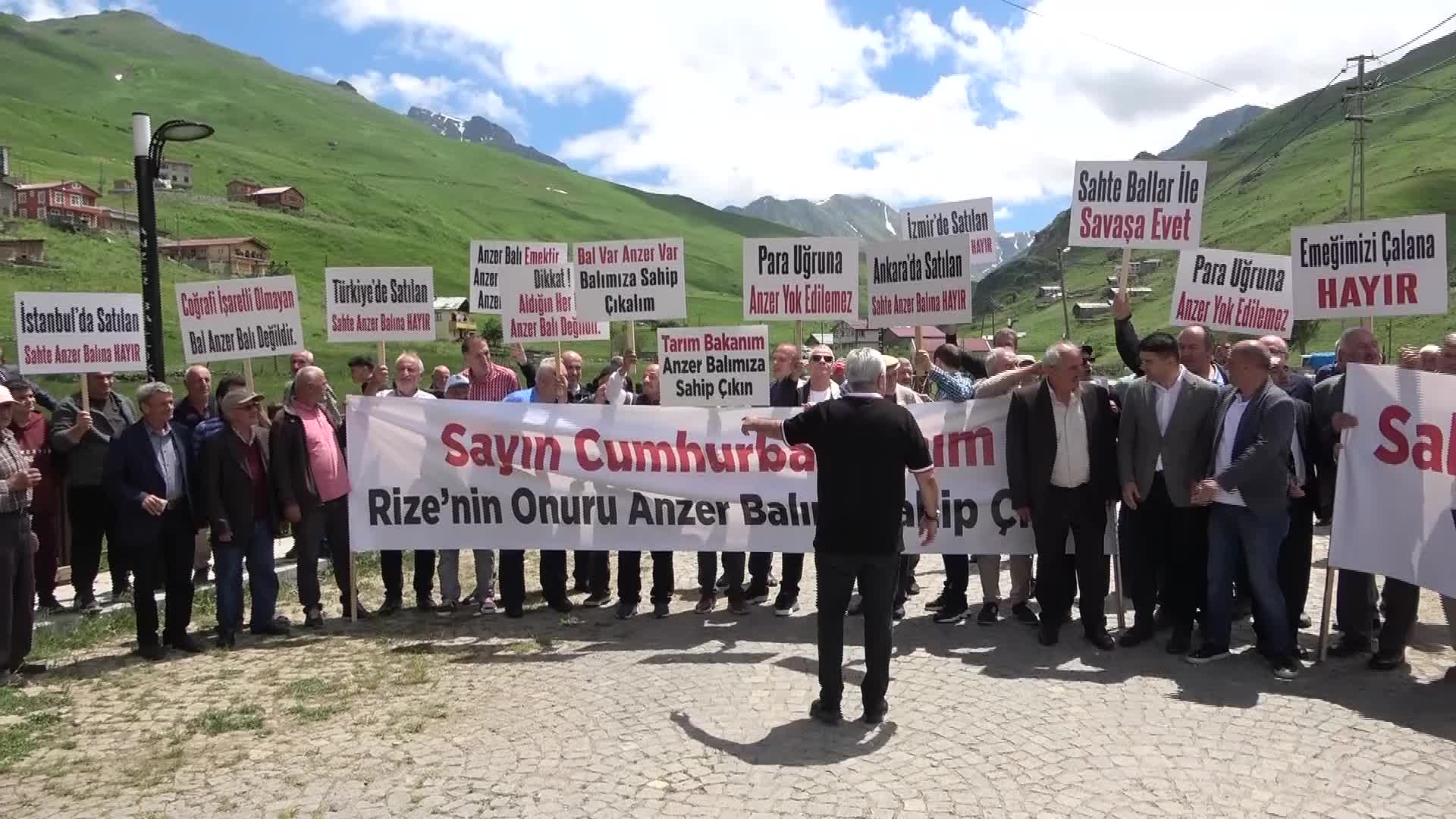 Anzer Yaylası'nda sahte bal protestosu