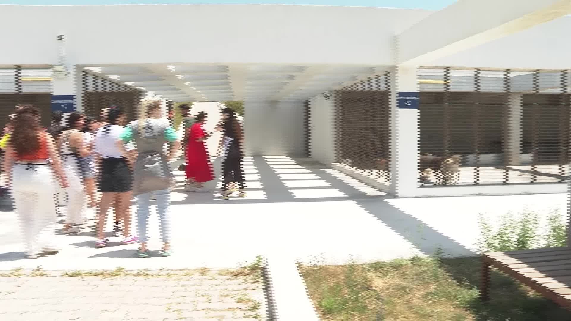 Bunaltan sıcaklarda can dostlar unutulmadı