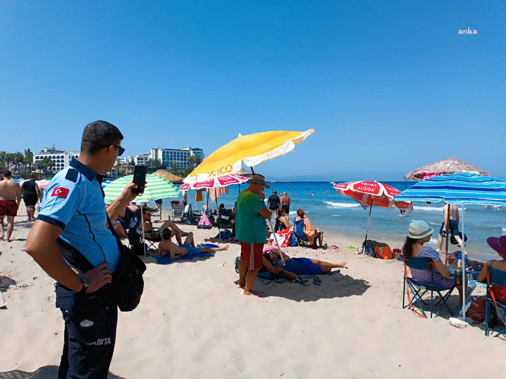 Kuşadası Belediyesi Zabıta Müdürlüğü’nden sahillerde sıkı denetim