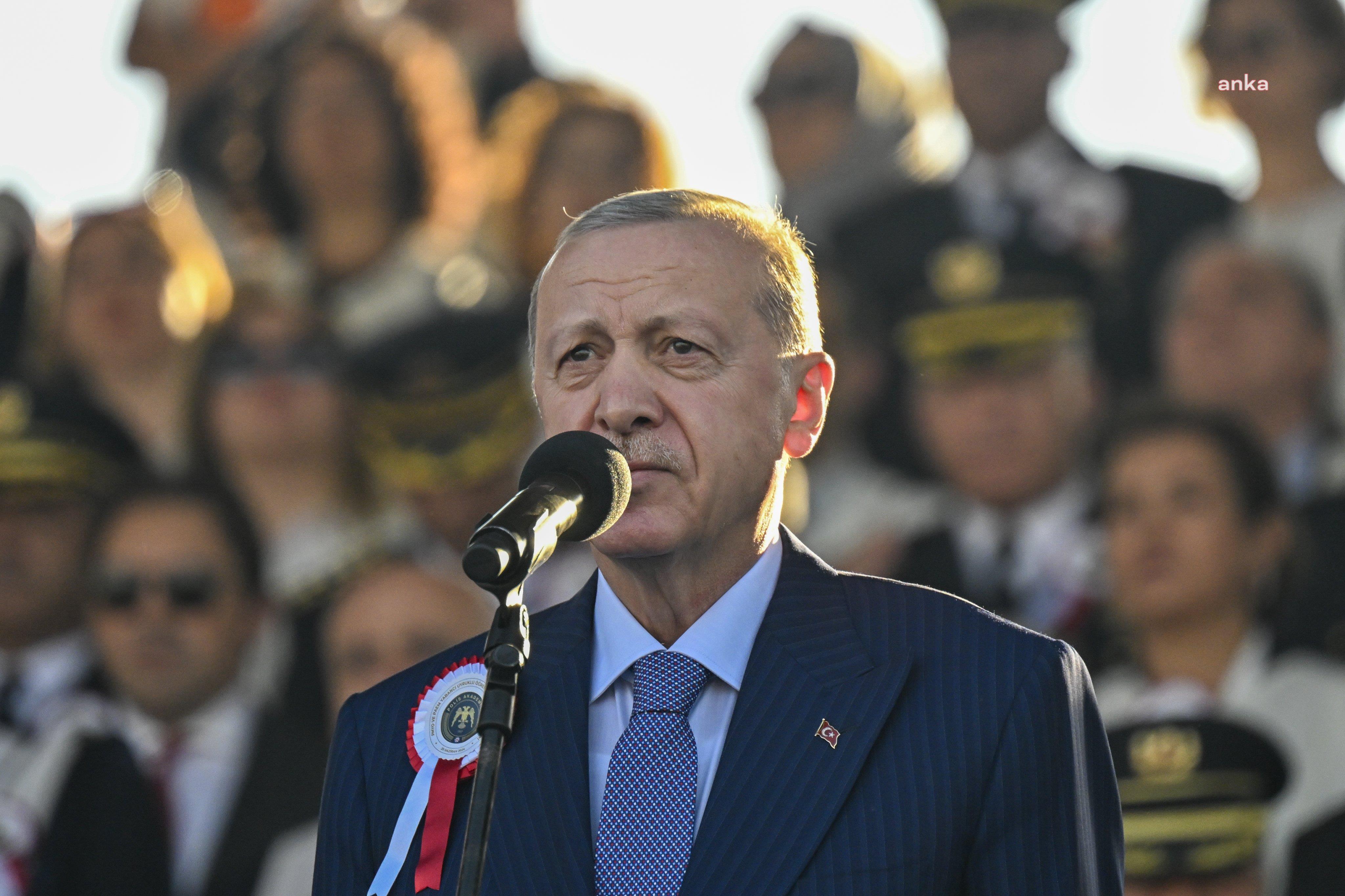 Cumhurbaşkanı Erdoğan, Polis Akademisi mezuniyet töreninde: Hukukun dışına çıkılarak devlete hizmet edilmez