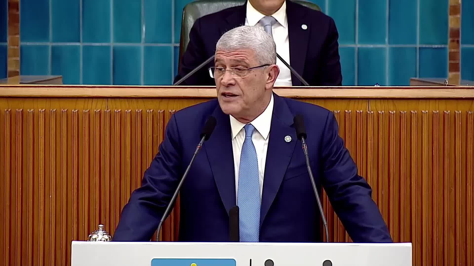 İyi Parti grup toplantısı... Müsavat Dervişoğlu: "Işıltılı gözlerin sahibi Nureddin Nebati'yi anacağımız aklımızdan geçmezdi"