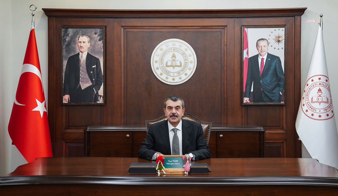 Bakan Tekin: ''Şiddetin her türlüsünü kınıyorum, öğretmenimize rahmet, ailesine başsağlığı diliyorum''