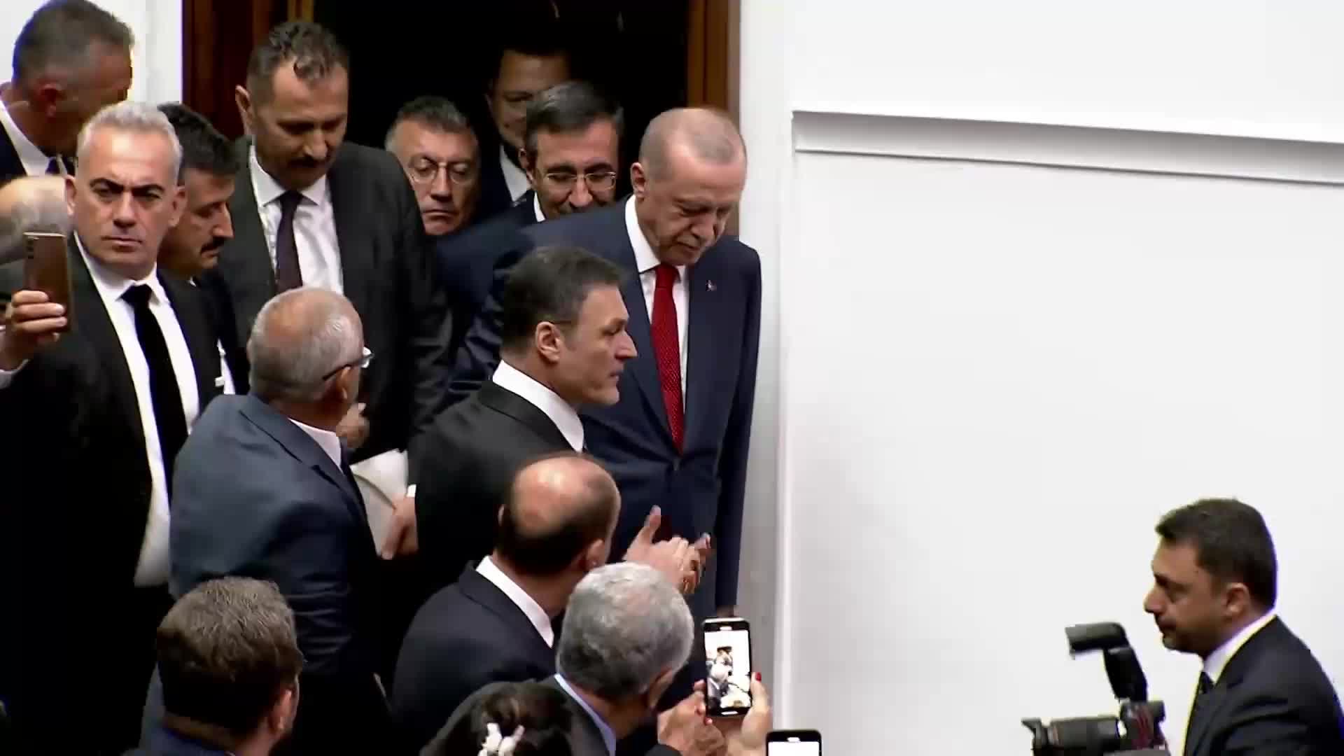 Cumhurbaşkanı Erdoğan: "Siyasette 'normalleşme' çabamız aslında muhalefeti normalleştirme çabamızdır"