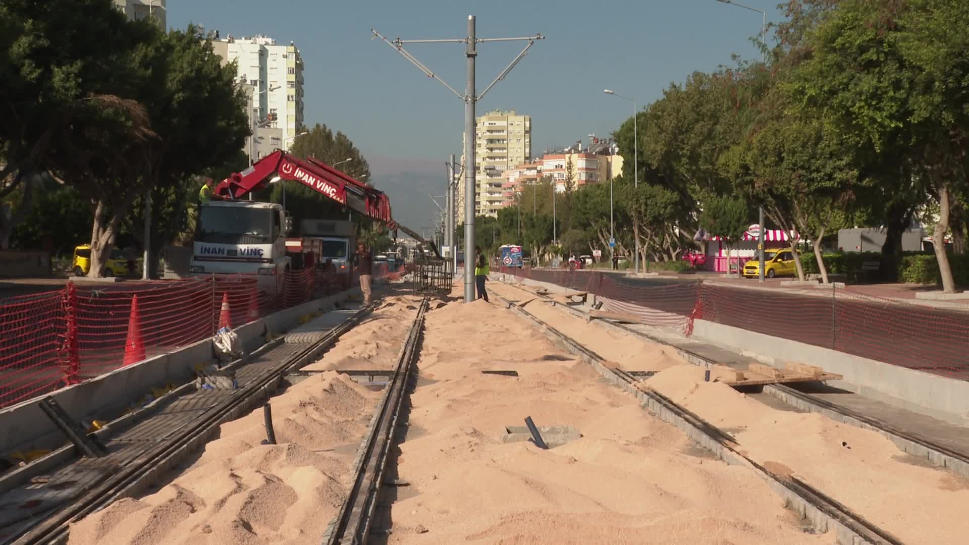 ANTALYA'DA 3.ETAP RAYLI SİSTEMİN ULAŞIM AĞI GENİŞLİYOR