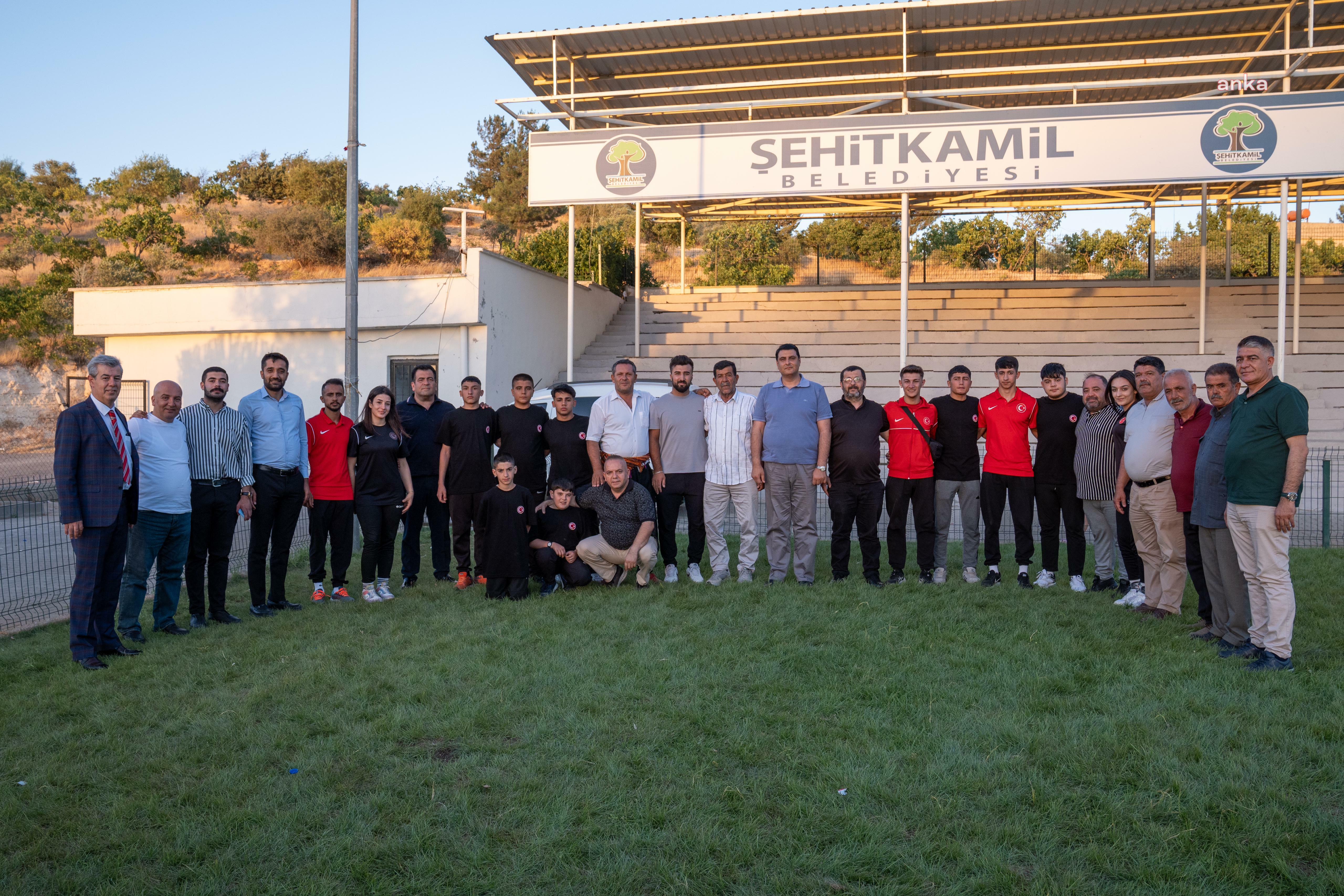 Şehitkamil Belediye Başkanı Yılmaz, İbrahimşehir Mahallesi'ni ziyaret etti