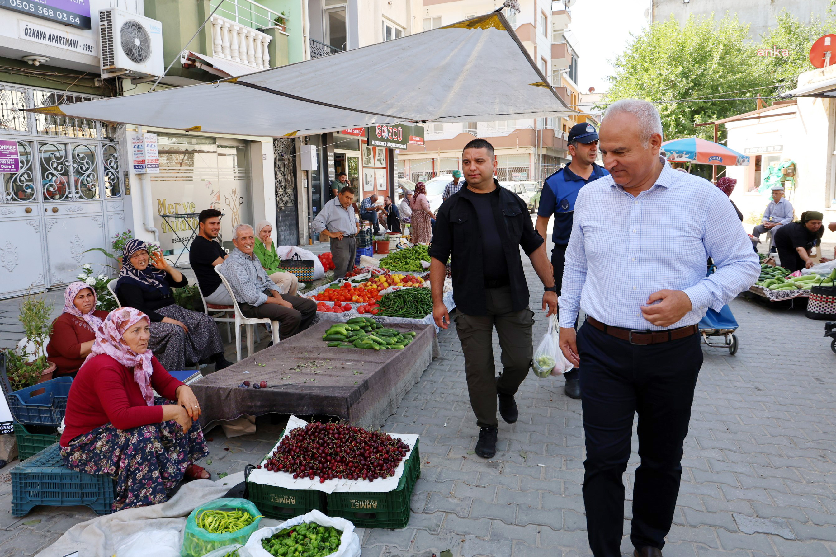 Çine Belediye Başkanı Kıvrak, güne esnaf ve vatandaş ziyaretleriyle başladı