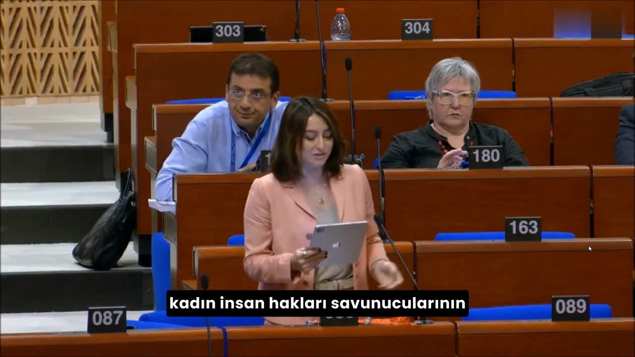 Aysu Bankoğlu: ''Popülist hükümetler genellikle ataerkil düzeni sürdürme amacıyla kadın hakları savunucularını hedef almaktadır"
