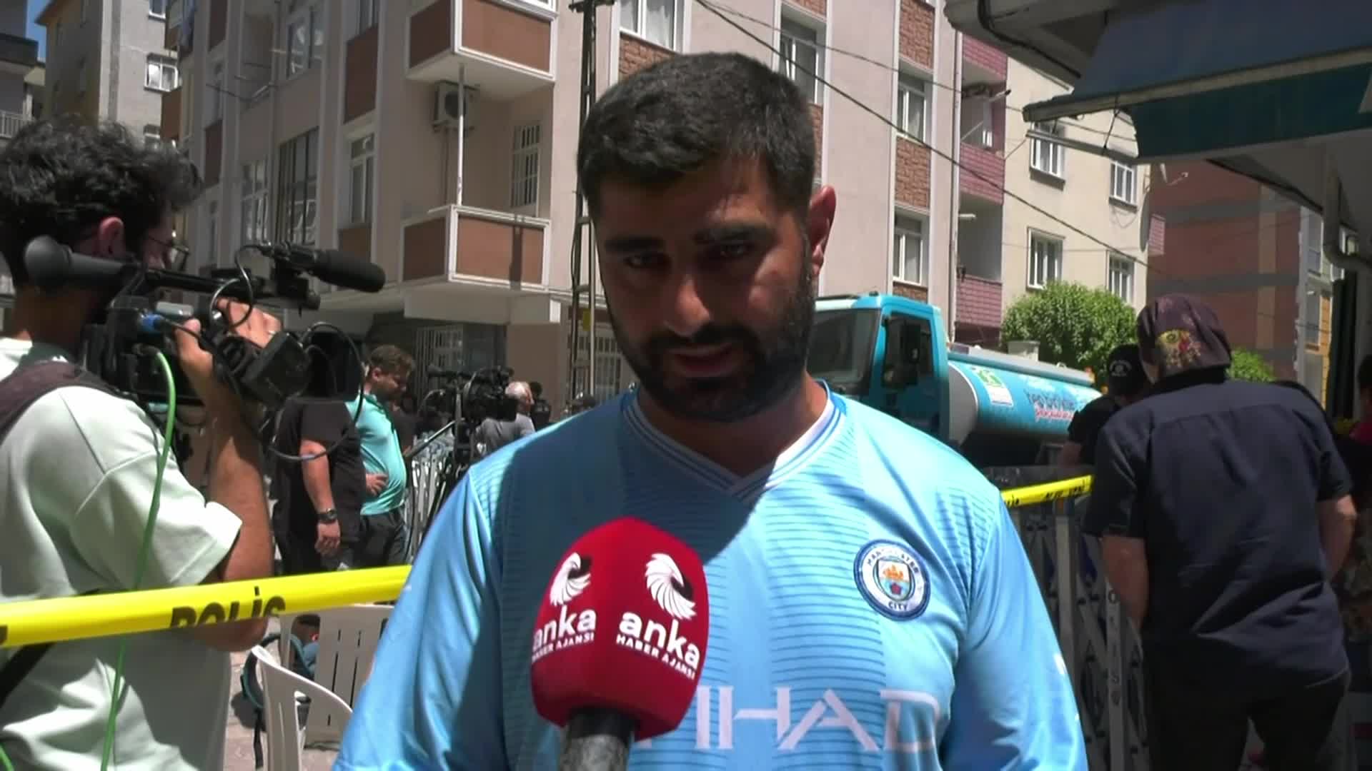 Bahçelievler'de çöken bina sakini: “Bomba sesi gibi patlama sesine uyandık”