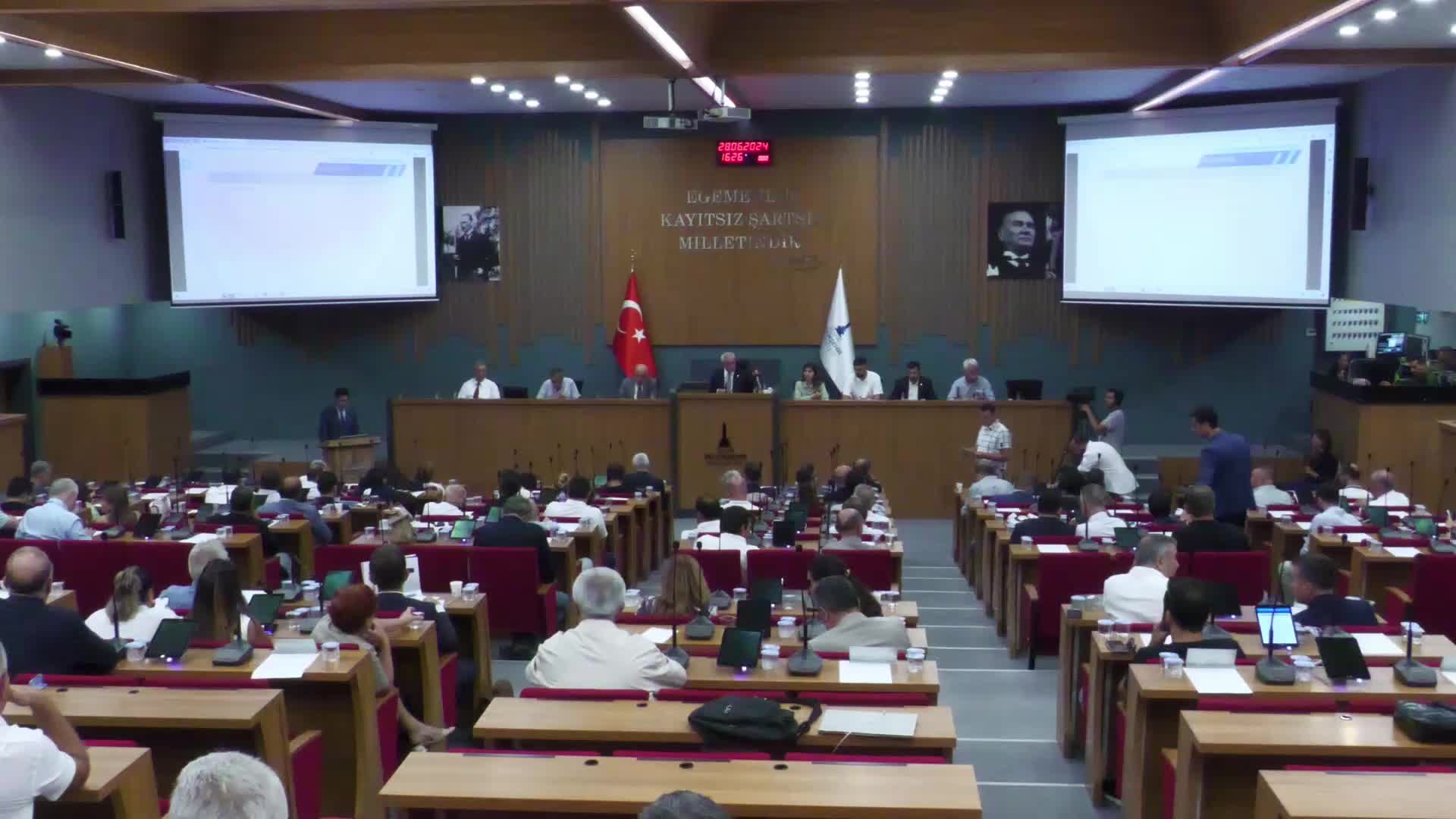 İzmir’de su tarifelerine zam... 4 metreküpe kadar kullanıma zam uygulanmayacak...