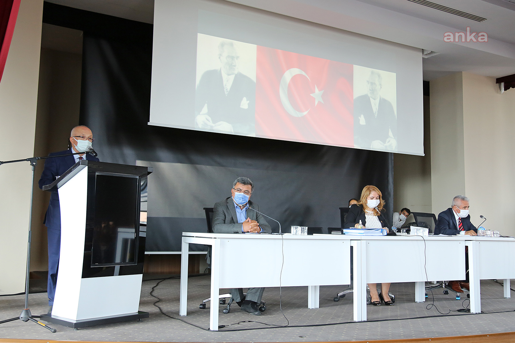 ATAŞEHİR BELEDİYESİ 2021 YILI BÜTÇESİ ONAYLANDI