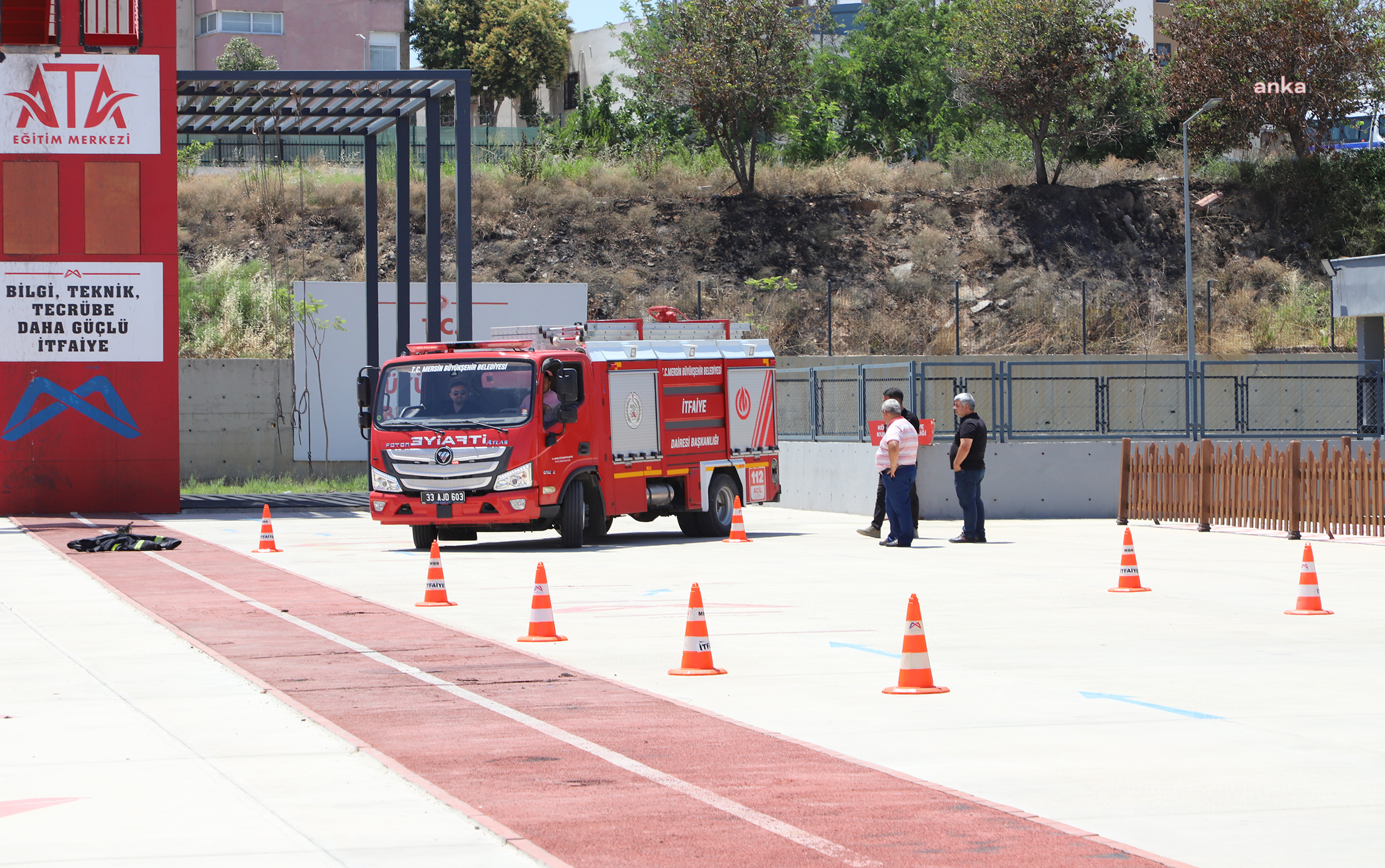 Mersin Büyükşehir'den şoförlerine ileri sürüş teknikleri eğitimi