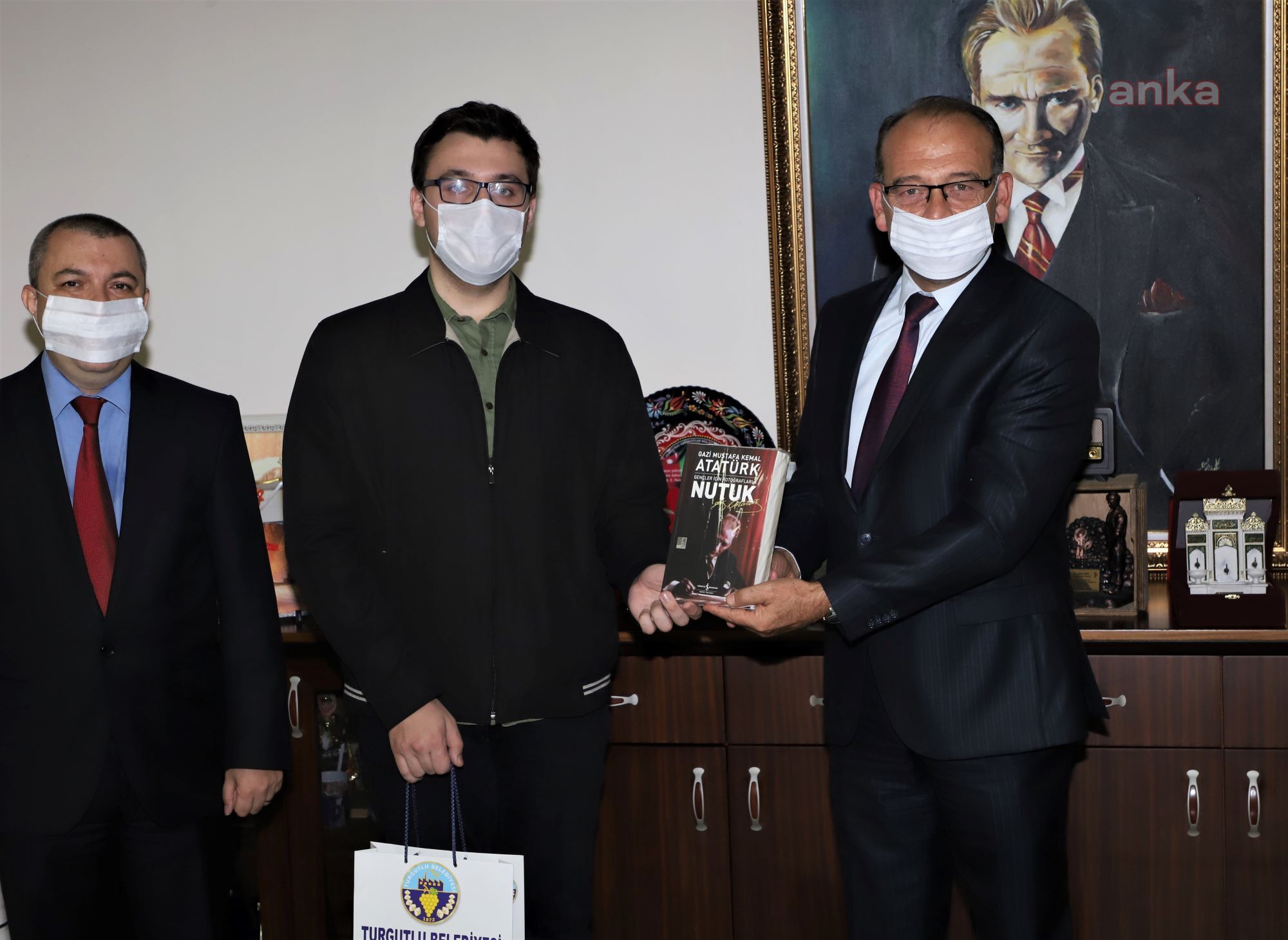 TURGUTLU BELEDİYE BAŞKANI AKIN, TÜBİTAK BİRİNCİSİ ZİYA YILDIZ'I KONUK ETTİ