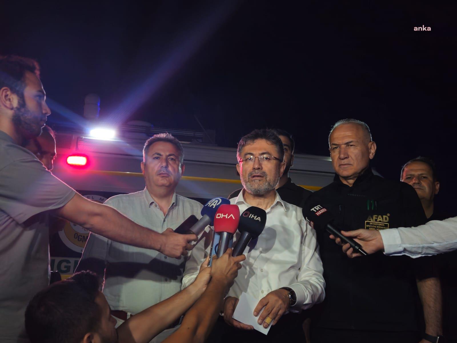 Bakan Yumaklı: "Çeşme ve Torbalı'daki yangınlar kontrol altına alındı"